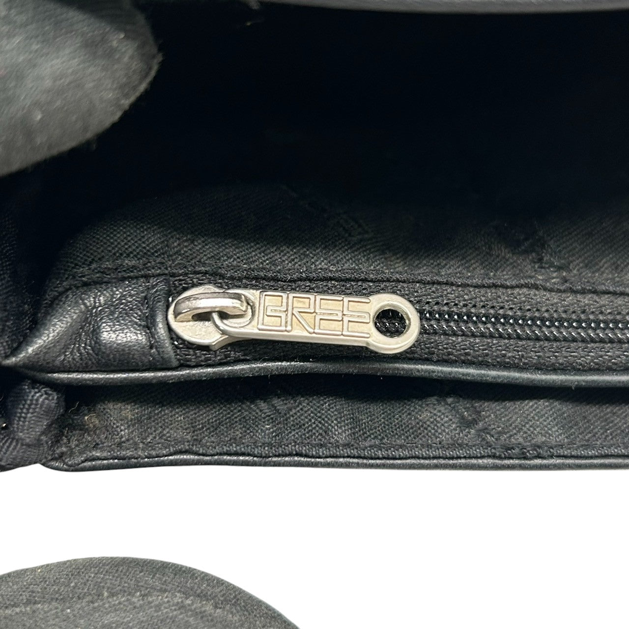 BREE ブリー ショルダーバッグ レザー 本革 ブラック 黒 フラップ式 メンズ レディース ユニセックス 斜め掛け クロスボディ ヴィンテージ クラシック ドイツブランド シンプルデザイン 高品質 クリーニング済み s41