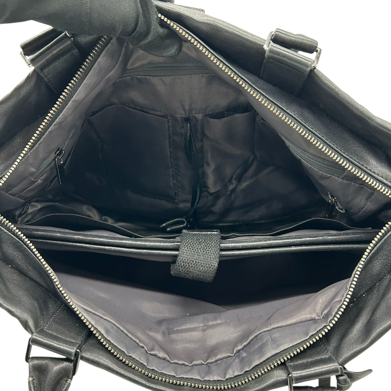 【美品】BREE ブリー 2WAY トートバッグ ショルダーバッグ ビジネスバッグ メンズ レディース レザー 本革 黒 大容量 A4収納可 肩掛け 斜め掛け 通勤 通学 ドイツブランド 高品質 スタイリッシュ ロゴプレート クリーニング済み X2