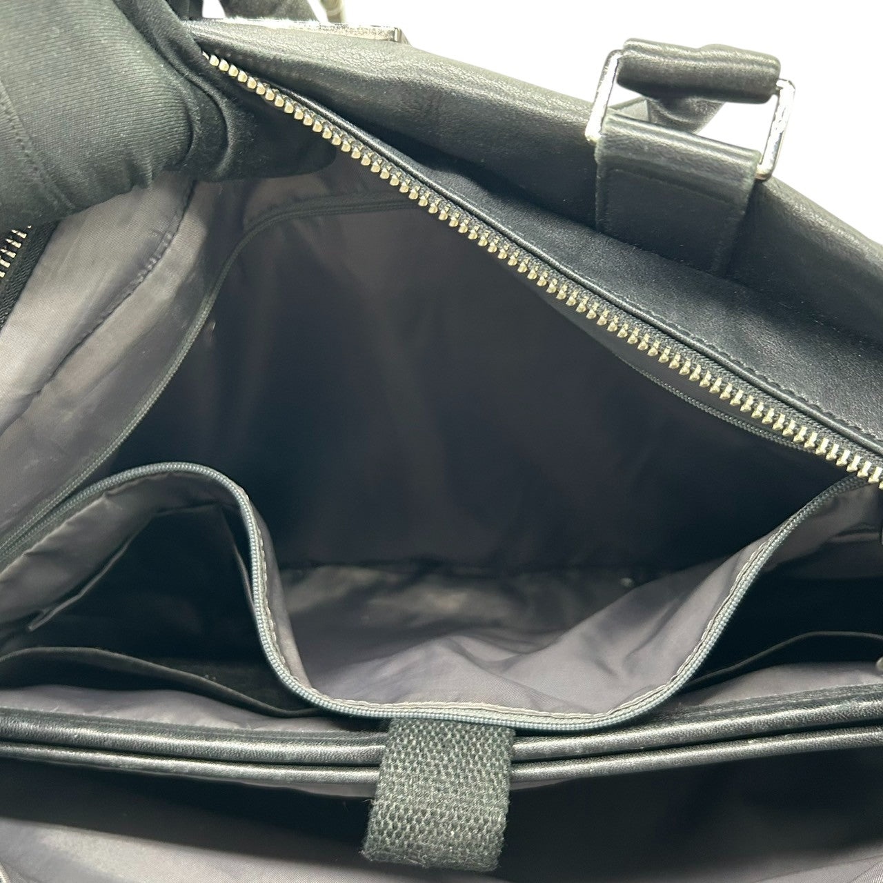 【美品】BREE ブリー 2WAY トートバッグ ショルダーバッグ ビジネスバッグ メンズ レディース レザー 本革 黒 大容量 A4収納可 肩掛け 斜め掛け 通勤 通学 ドイツブランド 高品質 スタイリッシュ ロゴプレート クリーニング済み X2