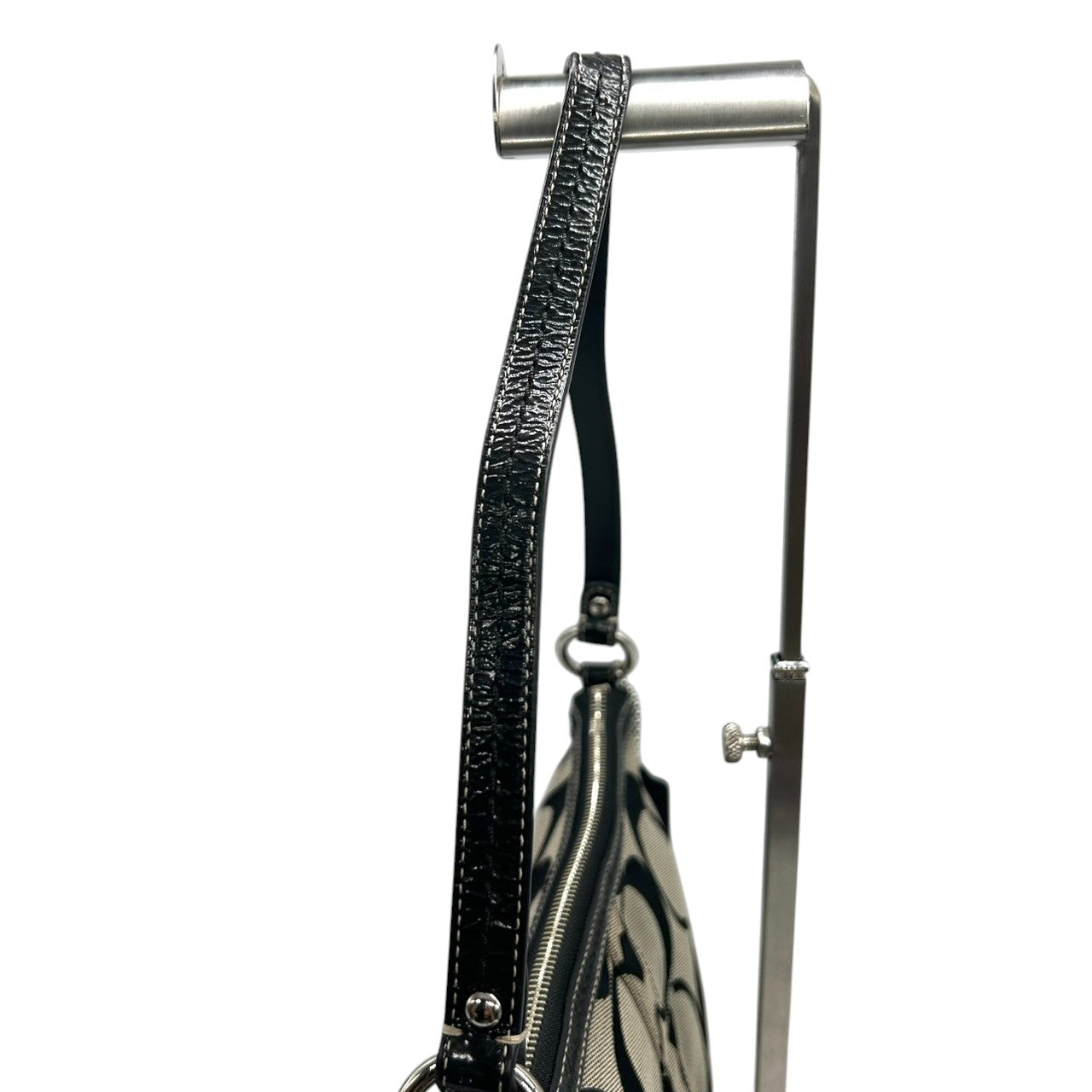 COACH コーチ ショルダーバッグ 2WAY シグネチャー F13674 キャンバス レザー ブラック グレー レディース ワンショルダー 斜め掛け可 エレガント クラシック 定番 人気モデル 通勤 通学 デイリーユース クリーニング済み s78