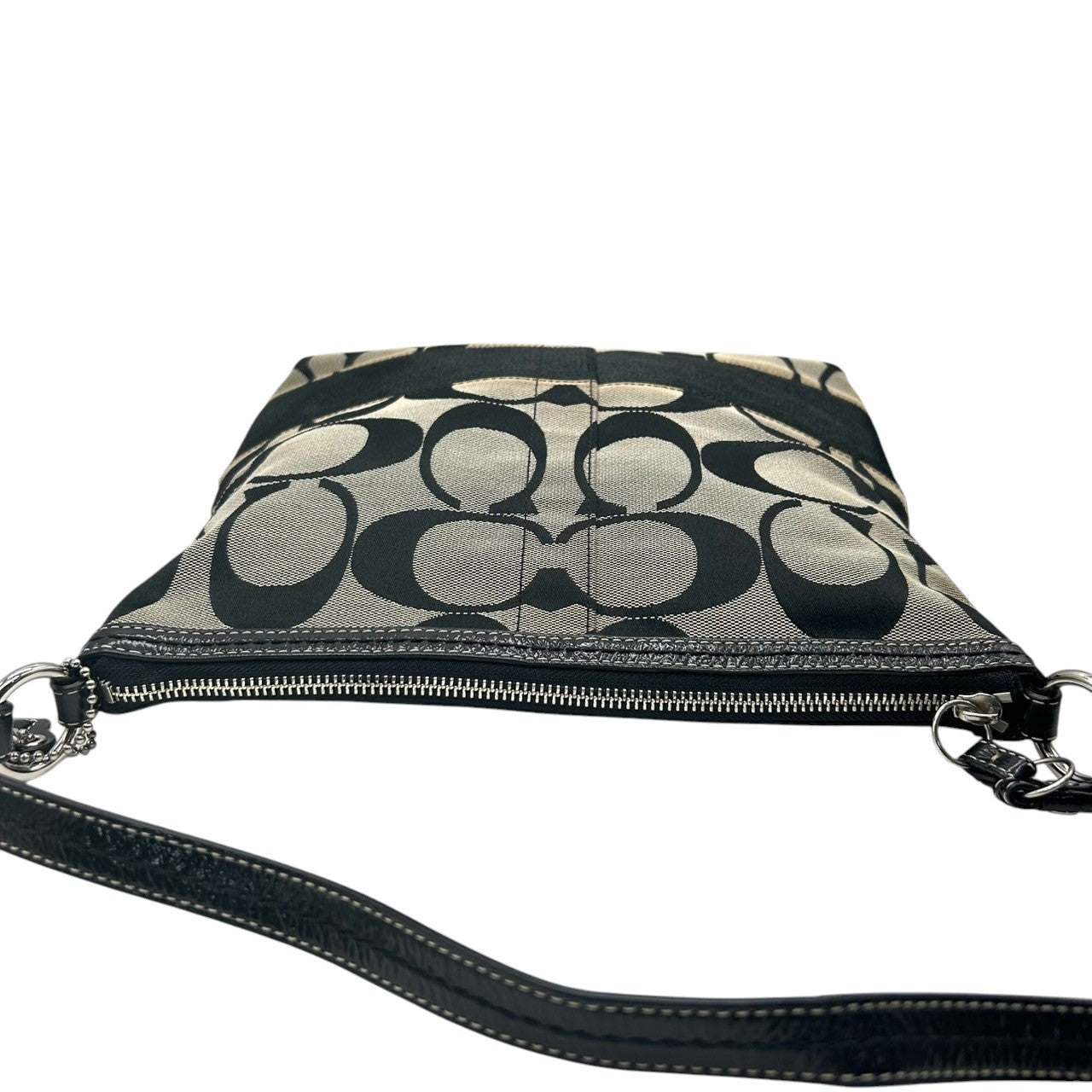 COACH コーチ ショルダーバッグ 2WAY シグネチャー F13674 キャンバス レザー ブラック グレー レディース ワンショルダー 斜め掛け可 エレガント クラシック 定番 人気モデル 通勤 通学 デイリーユース クリーニング済み s78