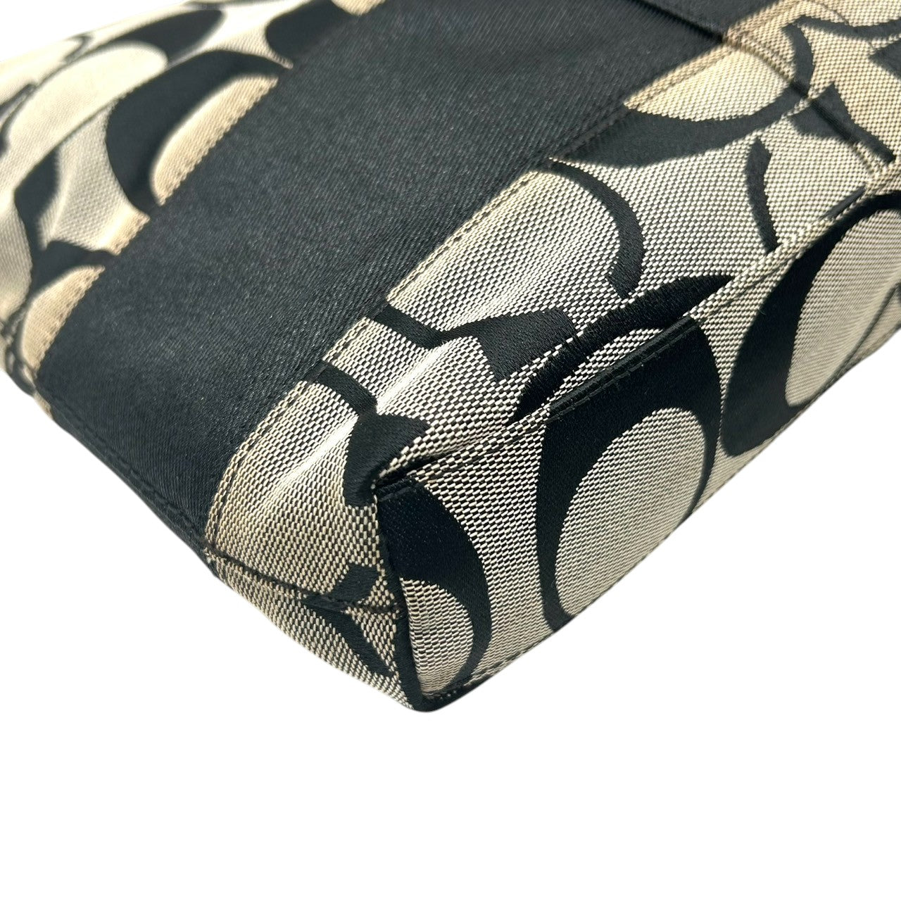 COACH コーチ ショルダーバッグ 2WAY シグネチャー F13674 キャンバス レザー ブラック グレー レディース ワンショルダー 斜め掛け可 エレガント クラシック 定番 人気モデル 通勤 通学 デイリーユース クリーニング済み s78