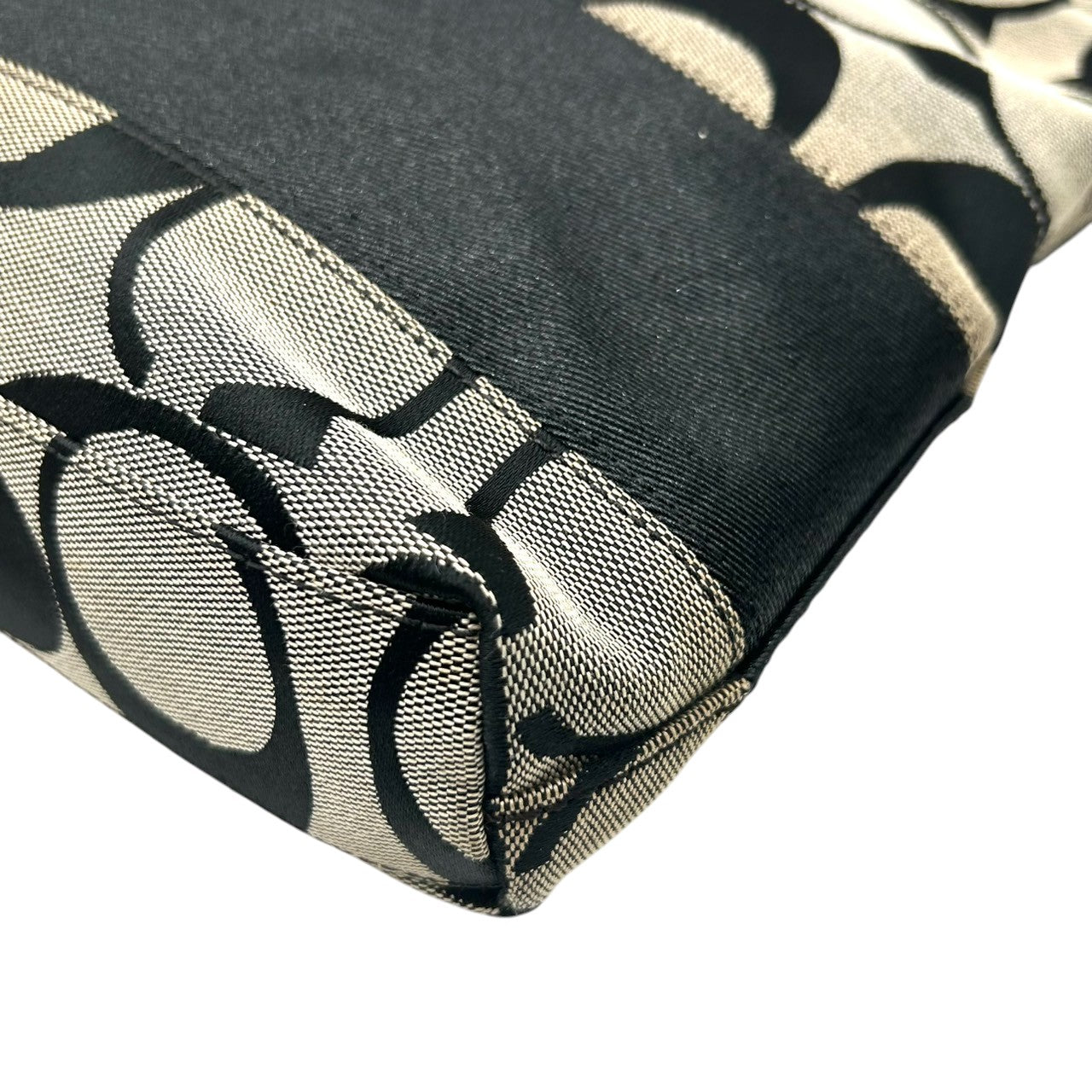 COACH コーチ ショルダーバッグ 2WAY シグネチャー F13674 キャンバス レザー ブラック グレー レディース ワンショルダー 斜め掛け可 エレガント クラシック 定番 人気モデル 通勤 通学 デイリーユース クリーニング済み s78