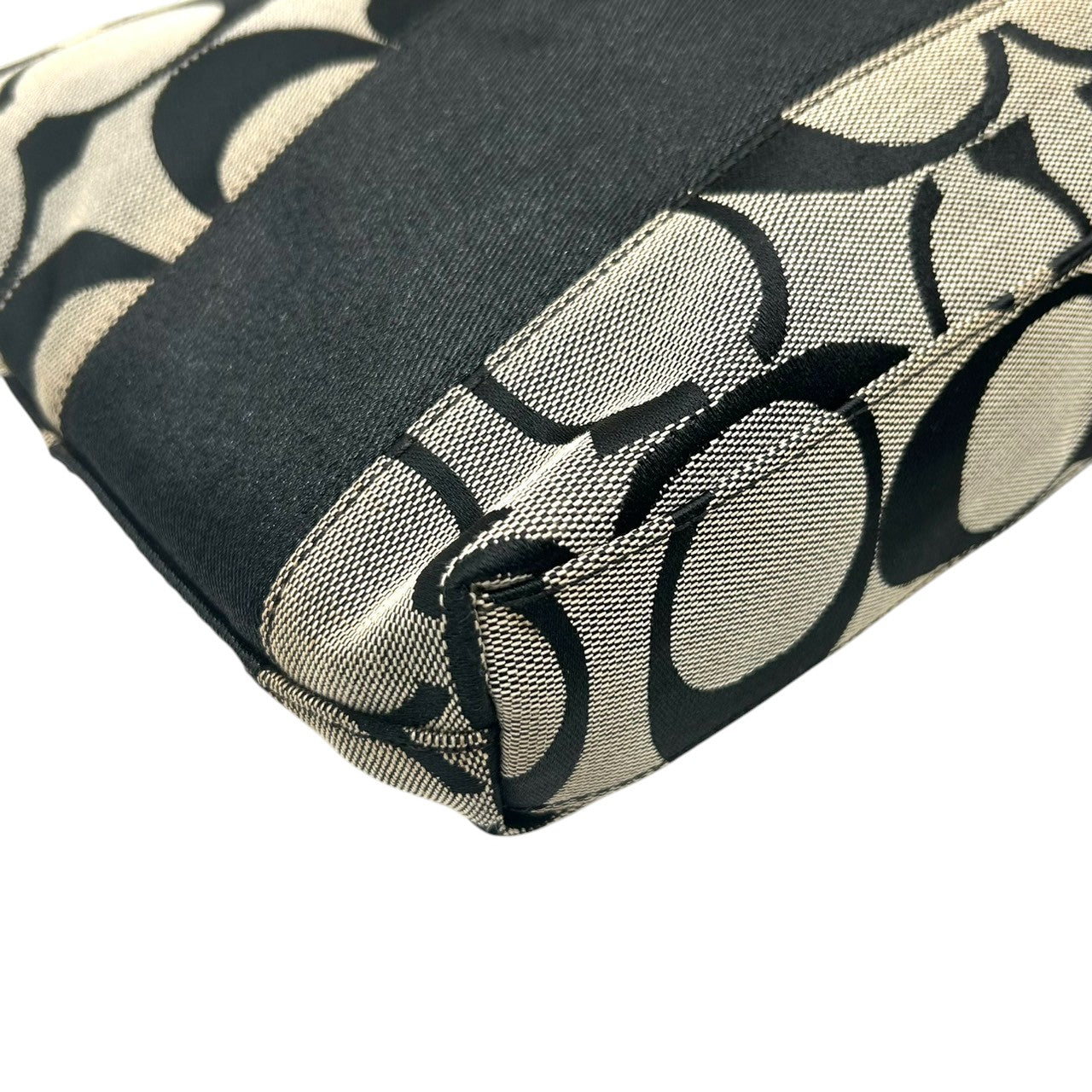 COACH コーチ ショルダーバッグ 2WAY シグネチャー F13674 キャンバス レザー ブラック グレー レディース ワンショルダー 斜め掛け可 エレガント クラシック 定番 人気モデル 通勤 通学 デイリーユース クリーニング済み s78