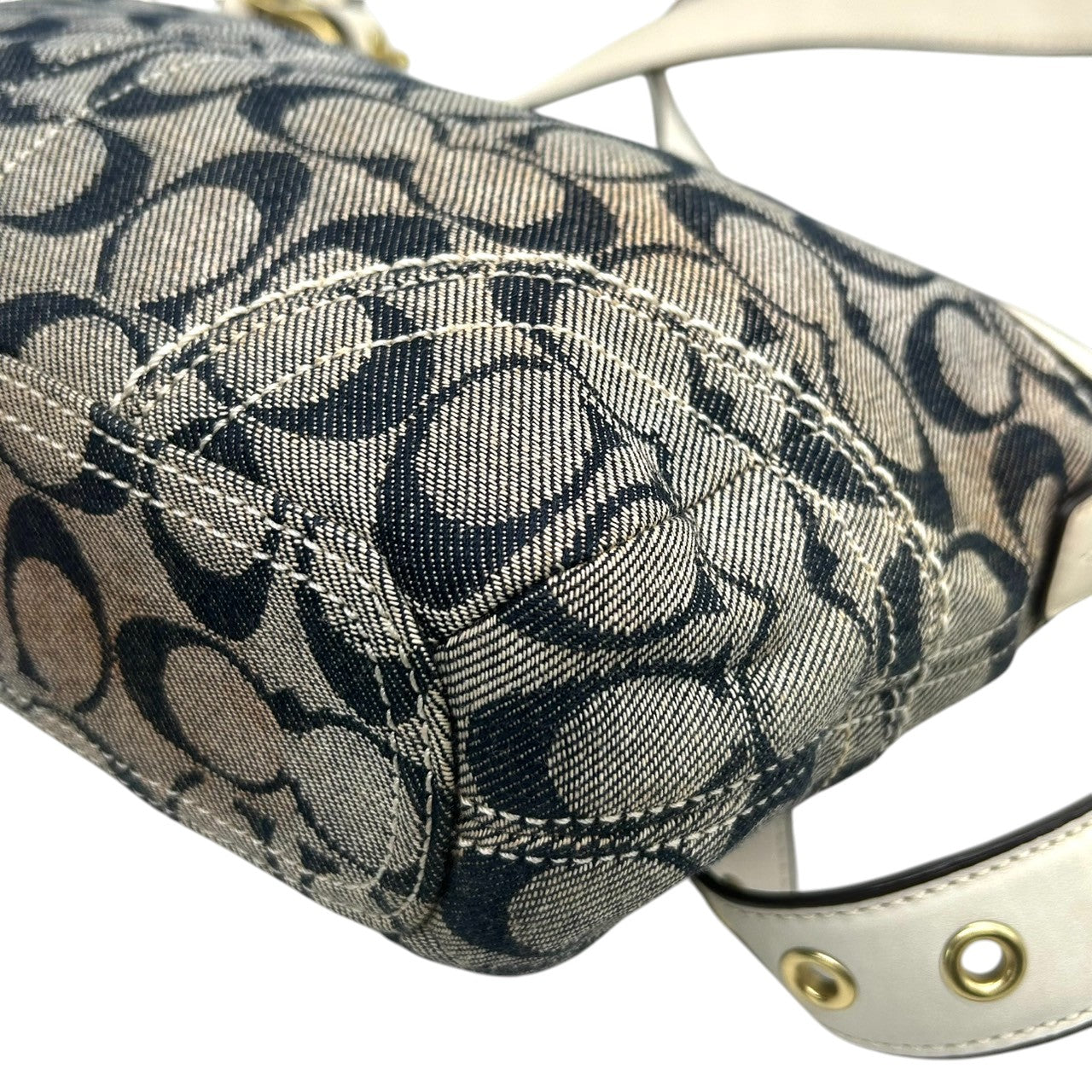 COACH コーチ ショルダーバッグ シグネチャー F10561 キャンバス レザー ネイビー ホワイト レディース ワンショルダー 斜め掛け可 自立可 クラシック エレガント コンパクト デイリーユース 人気 クリーニング済み s78