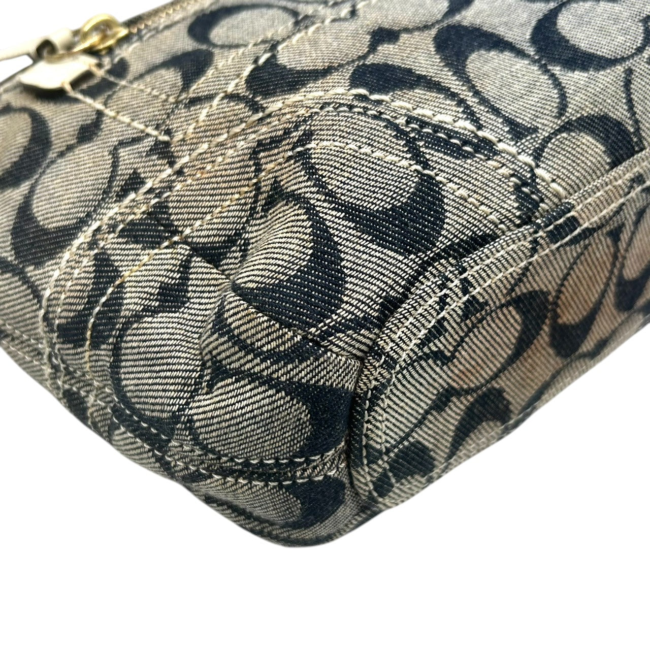 COACH コーチ ショルダーバッグ シグネチャー F10561 キャンバス レザー ネイビー ホワイト レディース ワンショルダー 斜め掛け可 自立可 クラシック エレガント コンパクト デイリーユース 人気 クリーニング済み s78