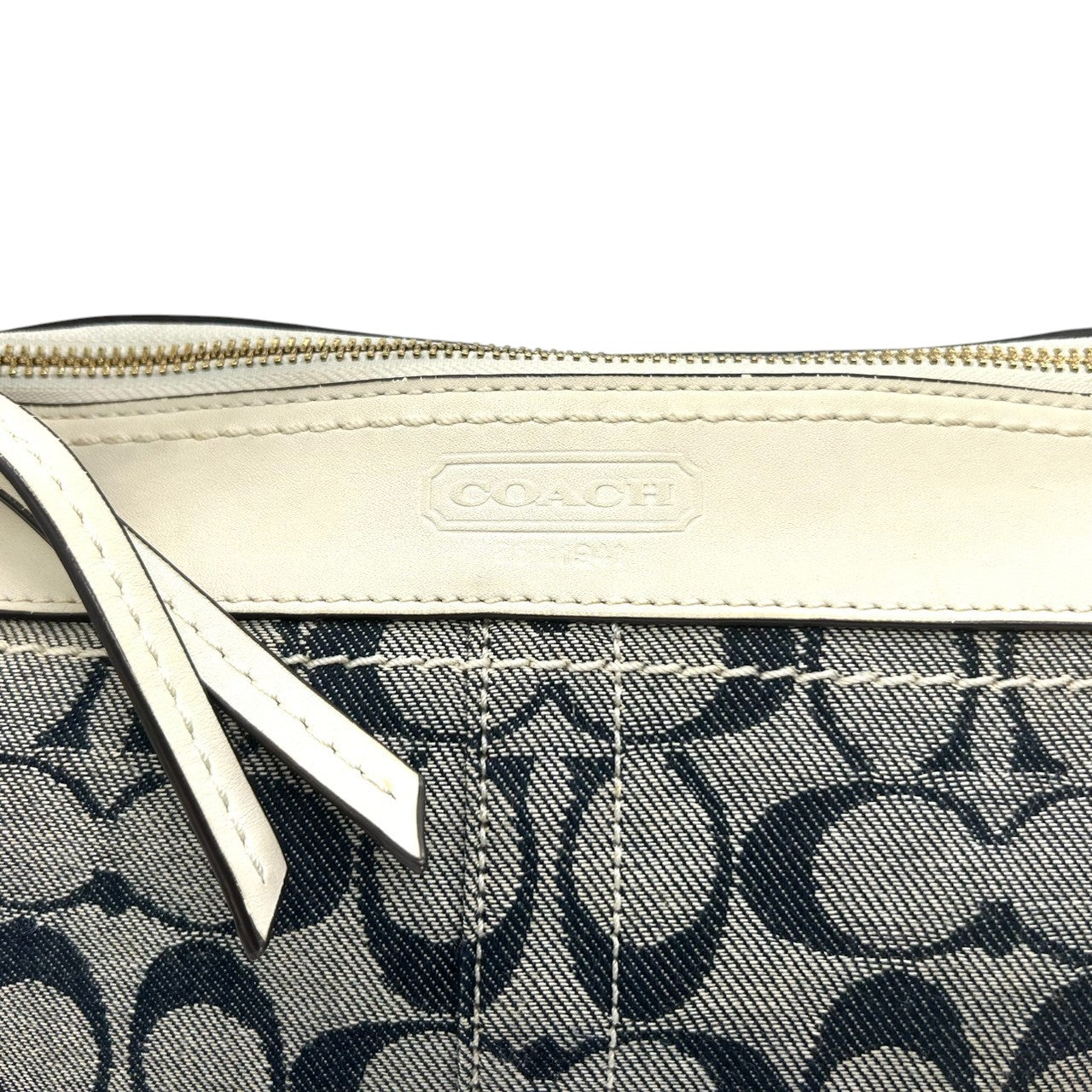 COACH コーチ ショルダーバッグ シグネチャー F10561 キャンバス レザー ネイビー ホワイト レディース ワンショルダー 斜め掛け可 自立可 クラシック エレガント コンパクト デイリーユース 人気 クリーニング済み s78