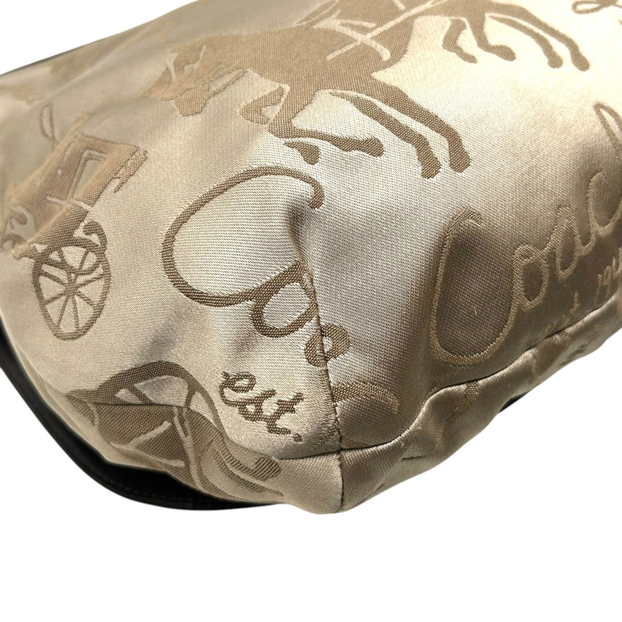 【美品】COACH コーチ ホースアンドキャリッジ ショルダーバッグ F14888 ワンショルダー ナイロン レザー ベージュ ブラウン 馬車柄 総柄 レディース エレガント クラシック 肩掛け可 デイリーユース 軽量 クリーニング済み s53