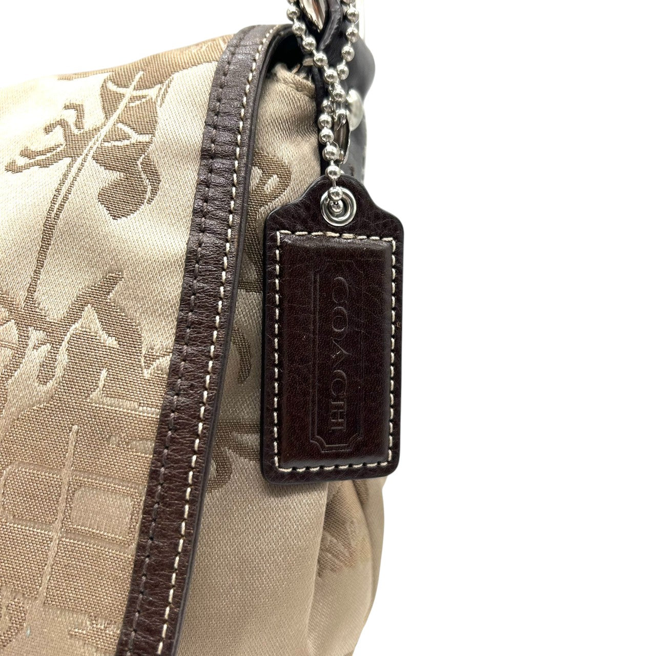 【美品】COACH コーチ ホースアンドキャリッジ ショルダーバッグ F14888 ワンショルダー ナイロン レザー ベージュ ブラウン 馬車柄 総柄 レディース エレガント クラシック 肩掛け可 デイリーユース 軽量 クリーニング済み s53