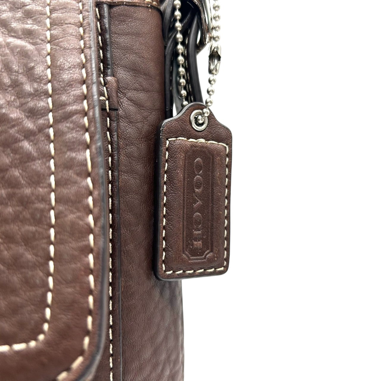 COACH コーチ ショルダーバッグ F13957 斜め掛け可 自立可 レザー 本革 シボ革 ブラウン ターンロック フラップ式 白ステッチ シルバー金具 レディース エレガント クラシック カジュアル 通勤 通学 Y2K 00s s53