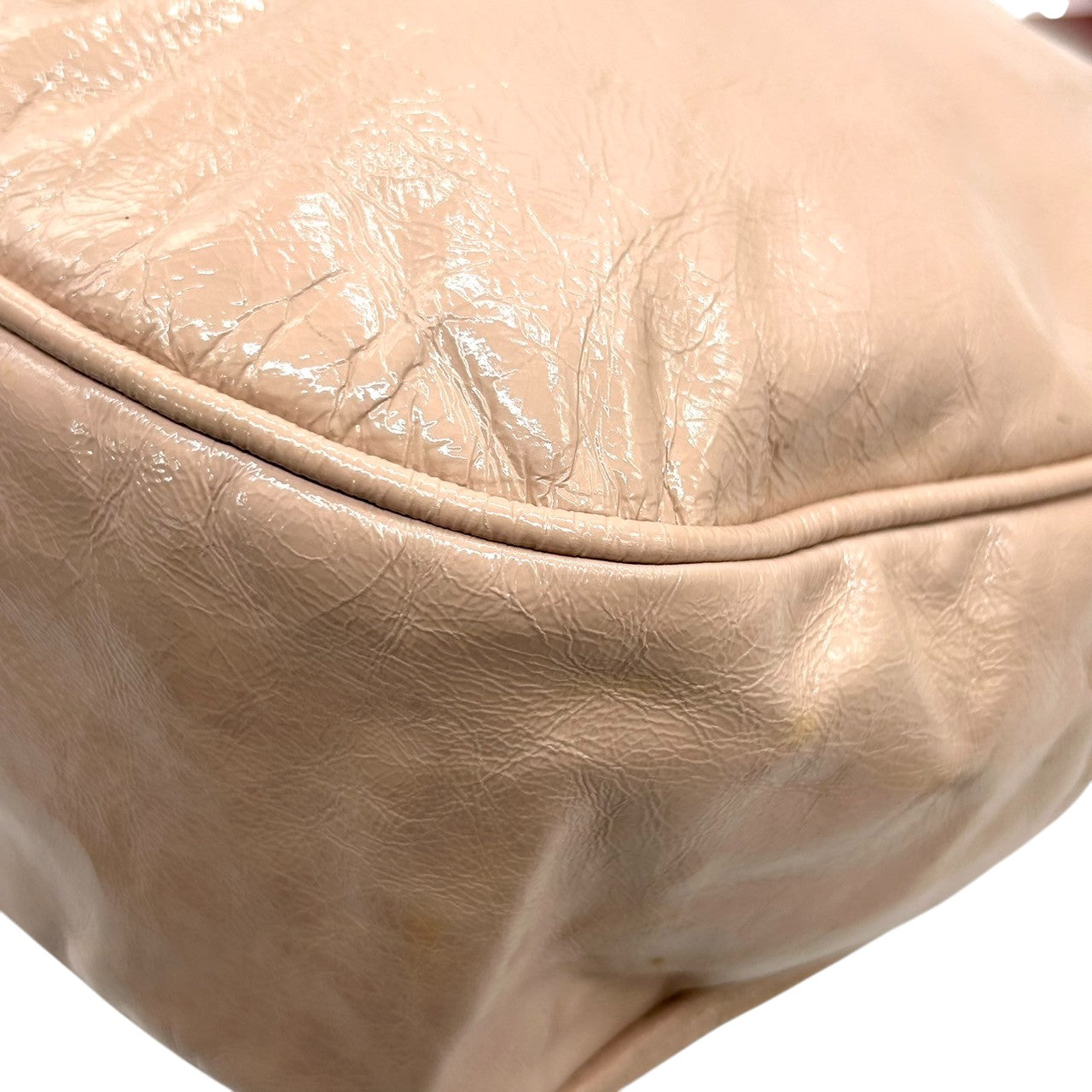 【美品】MARC BY MARC JACOBS 2WAY ハンドバッグ ショルダーバッグ 斜め掛け可 エナメル パテントレザー ベージュ レッド バイカラー ゴールド金具 レディース エレガント フェミニン デイリーユース 大容量 クリーニング済み R