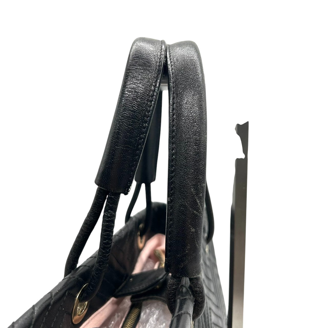 バリー BALLY ハンドバッグ トートバッグ キルティング 幾何学模様 レザー 本革 ブラック 黒 ロゴ金具 タッセルチャーム付き レディース エレガント クラシック フォーマル ビジネス 通勤 自立可 クリーニング済み s53