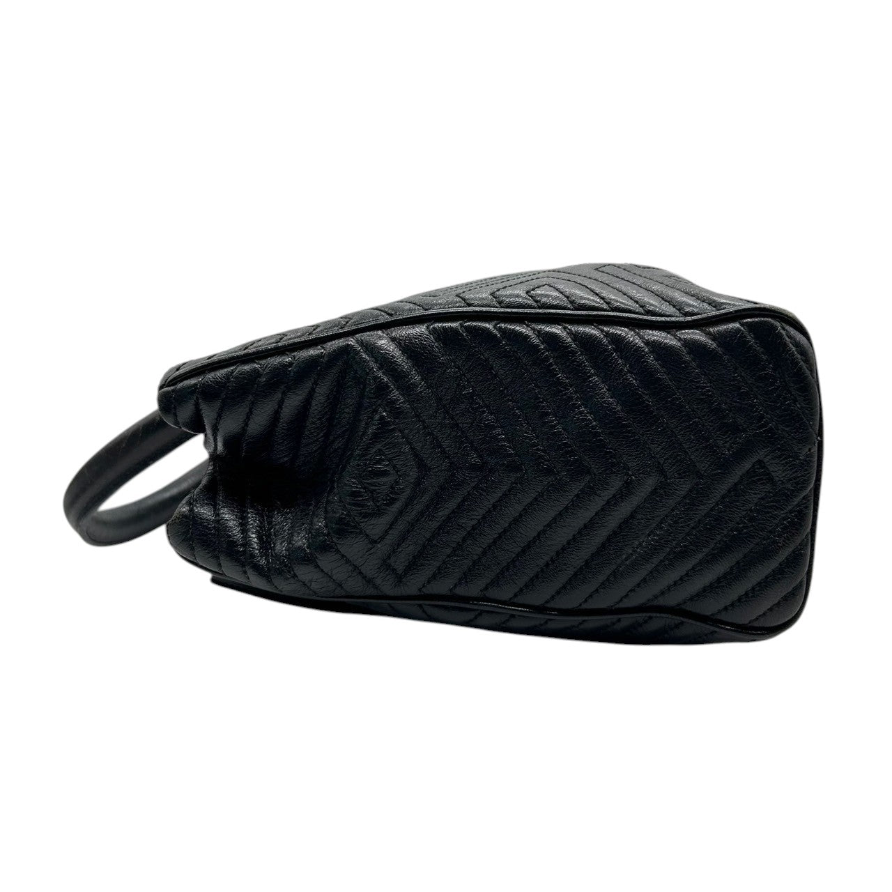 バリー BALLY ハンドバッグ トートバッグ キルティング 幾何学模様 レザー 本革 ブラック 黒 ロゴ金具 タッセルチャーム付き レディース エレガント クラシック フォーマル ビジネス 通勤 自立可 クリーニング済み s53