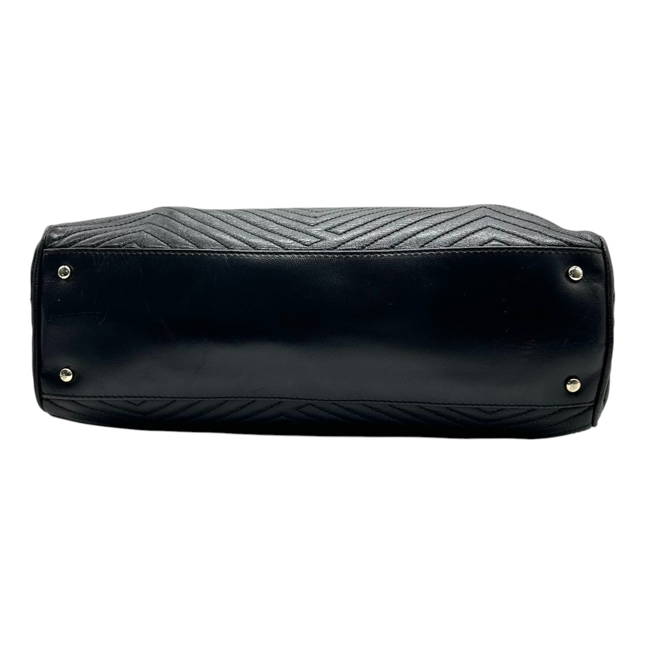 バリー BALLY ハンドバッグ トートバッグ キルティング 幾何学模様 レザー 本革 ブラック 黒 ロゴ金具 タッセルチャーム付き レディース エレガント クラシック フォーマル ビジネス 通勤 自立可 クリーニング済み s53