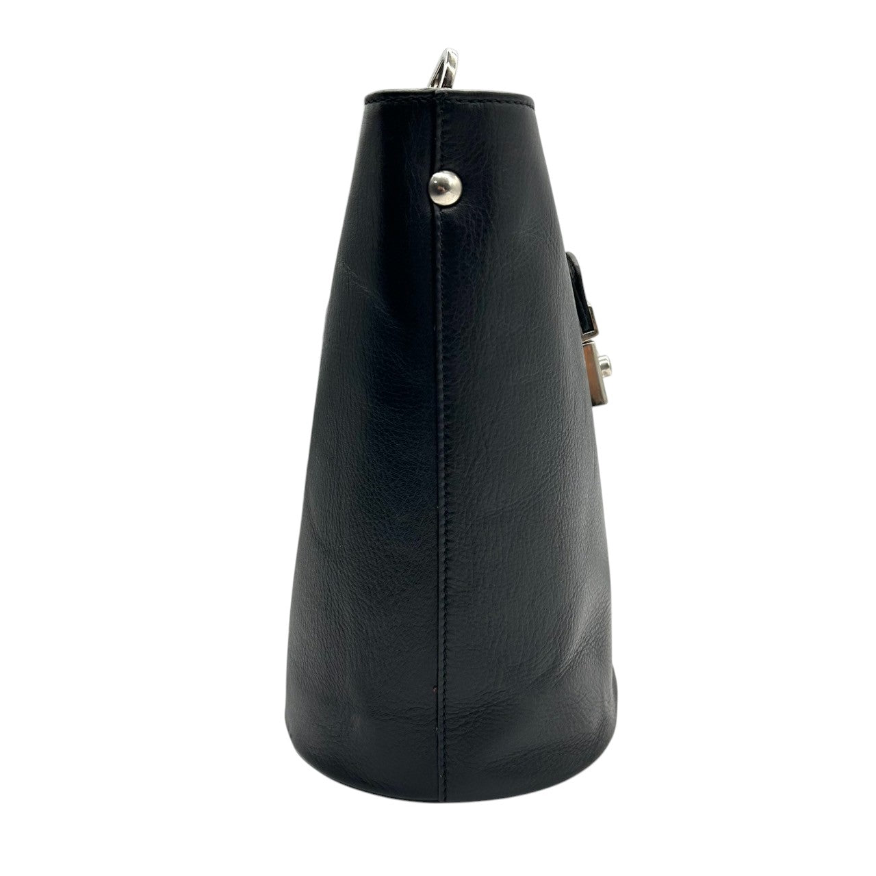 【美品】バーニーズニューヨーク BARNEYS NEWYORK ショルダーバッグ バケツバッグ レザー 本革 クロコ型押し ブラック 黒 シルバー金具 レディース エレガント モダン ワンショルダー 斜め掛け可 自立可 クリーニング済み F