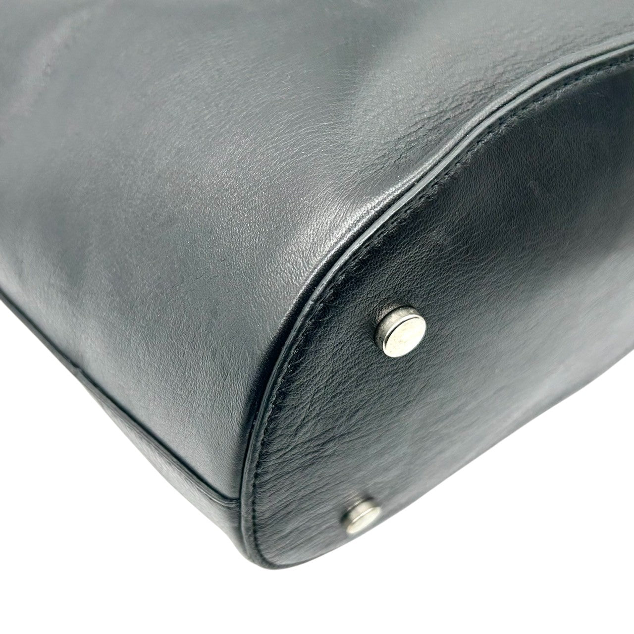 【美品】バーニーズニューヨーク BARNEYS NEWYORK ショルダーバッグ バケツバッグ レザー 本革 クロコ型押し ブラック 黒 シルバー金具 レディース エレガント モダン ワンショルダー 斜め掛け可 自立可 クリーニング済み F