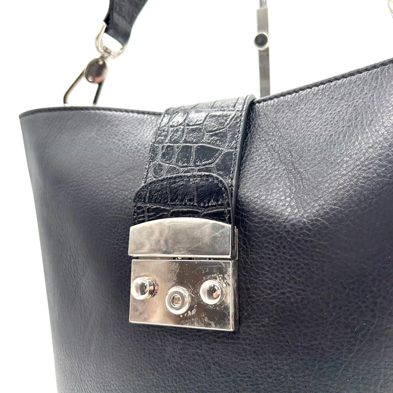 【美品】バーニーズニューヨーク BARNEYS NEWYORK ショルダーバッグ バケツバッグ レザー 本革 クロコ型押し ブラック 黒 シルバー金具 レディース エレガント モダン ワンショルダー 斜め掛け可 自立可 クリーニング済み F