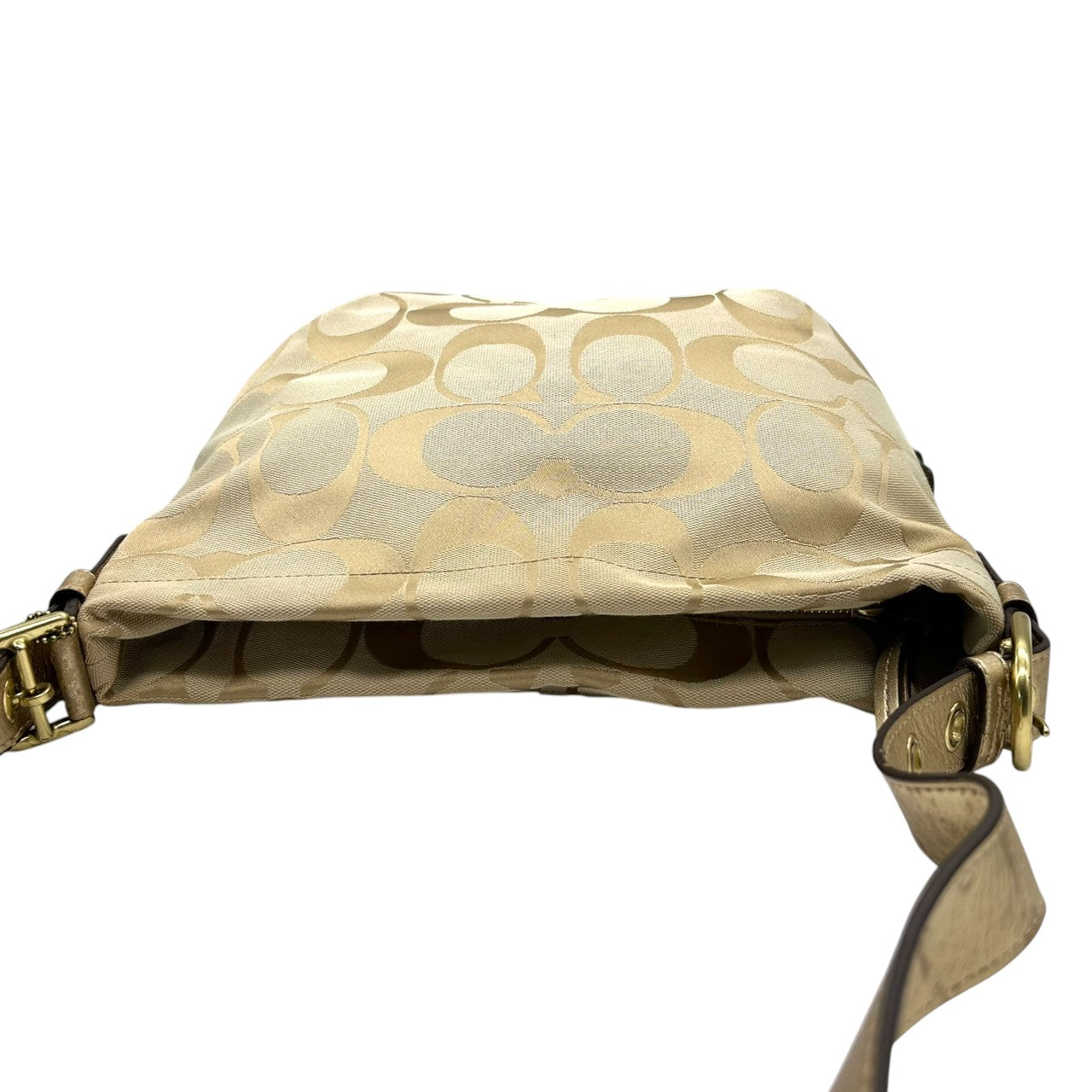 【美品】コーチ COACH ショルダーバッグ シグネチャー ホーボー F15167 キャンバス レザー ベージュ ゴールド レディース エレガント 定番人気 ワンショルダー 斜め掛け可 肩掛け クリーニング済み s32