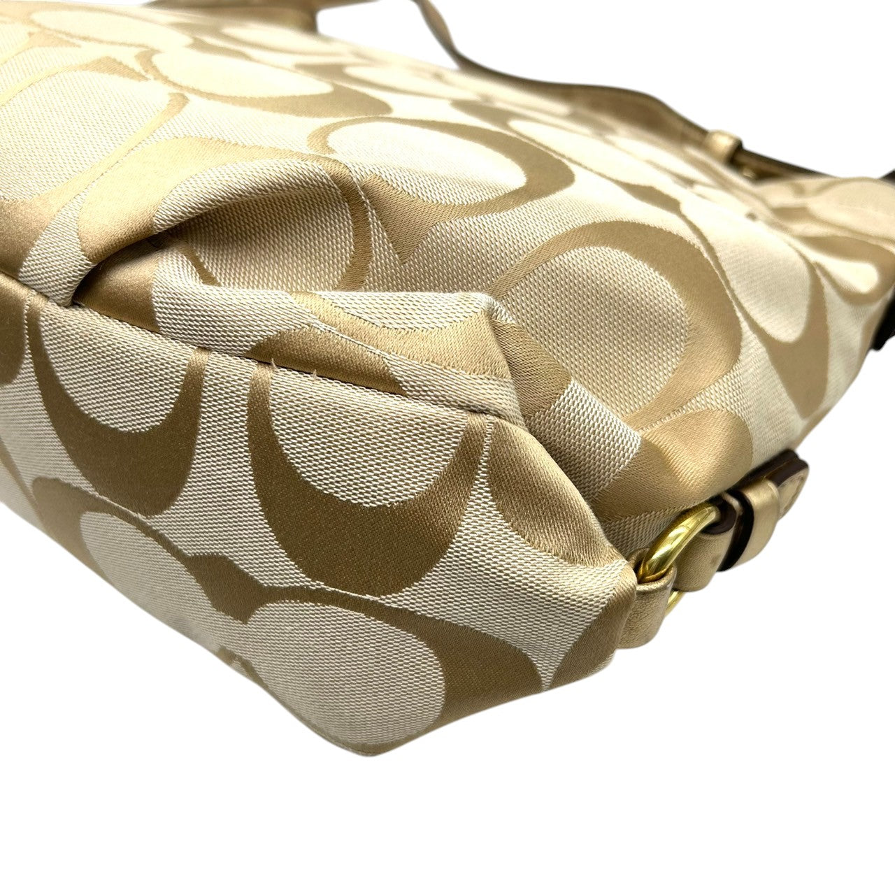 【美品】コーチ COACH ショルダーバッグ シグネチャー ホーボー F15167 キャンバス レザー ベージュ ゴールド レディース エレガント 定番人気 ワンショルダー 斜め掛け可 肩掛け クリーニング済み s32