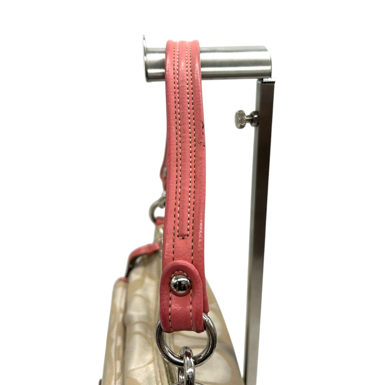 コーチ COACH ハンドバッグ ショルダーバッグ 2WAY シグネチャー 18983 ナイロン レザー ベージュ ピンク レディース フェミニン かわいい 人気モデル ワンショルダー 斜め掛け可 肩掛け クリーニング済み s32