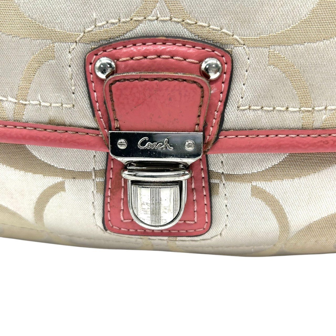 コーチ COACH ハンドバッグ ショルダーバッグ 2WAY シグネチャー 18983 ナイロン レザー ベージュ ピンク レディース フェミニン かわいい 人気モデル ワンショルダー 斜め掛け可 肩掛け クリーニング済み s32