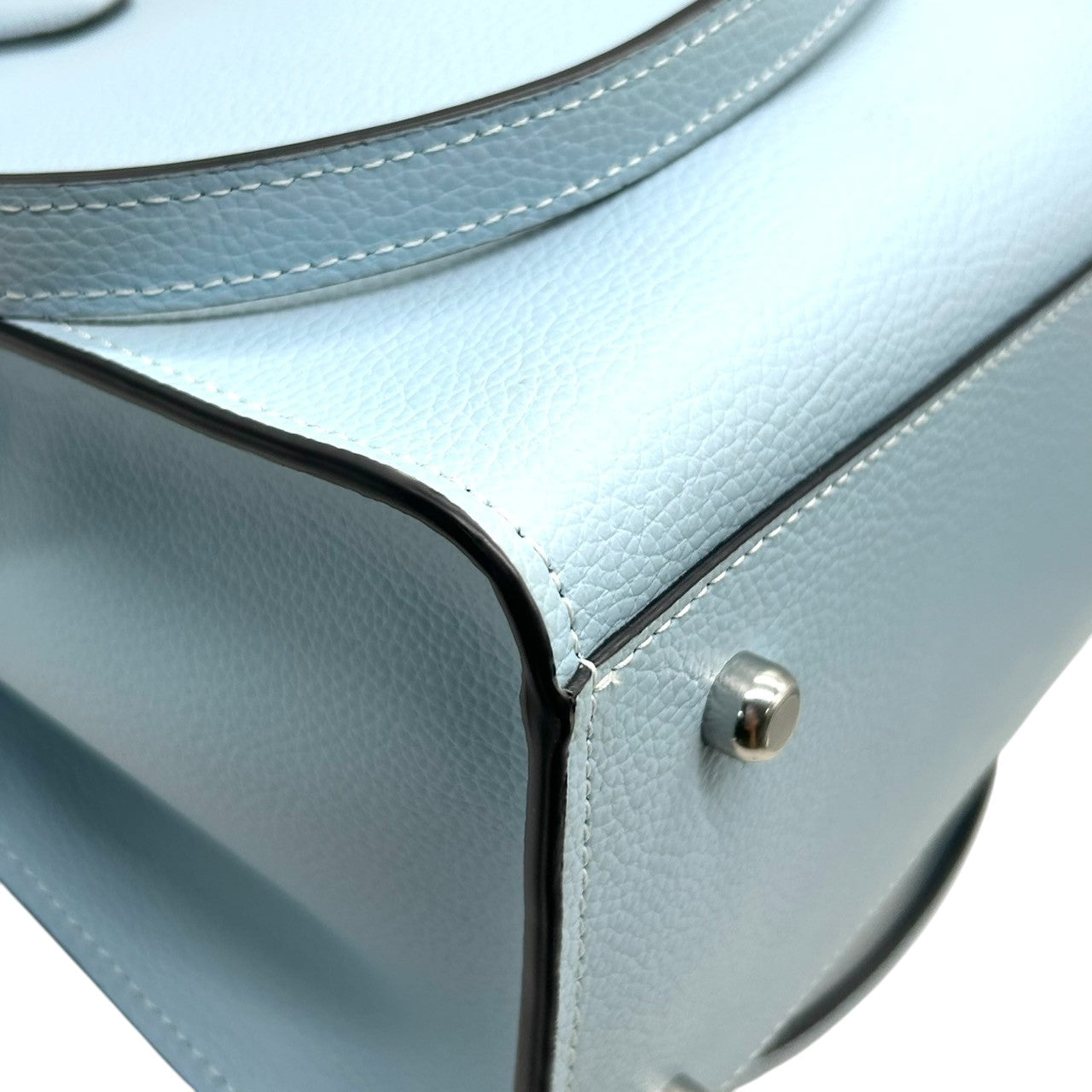 【美品】コーチ COACH ギャラリー トート C4078 2WAY ハンドバッグ ショルダーバッグ レザー 本革 水色 ライトブルー レディース ビジネス 通学 A4収納可 エレガント フェミニン ワンショルダー 斜め掛け可 自立可 クリーニング済み D