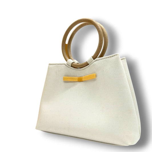 【美品/箱付き】ニナリッチ NINA RICCI ハンドバッグ ミニバッグ キャンバス ウッドハンドル リングハンドル ホワイト 白 リボンモチーフ レディース エレガント フェミニン パーティ コンパクト 自立可 クリーニング済み H