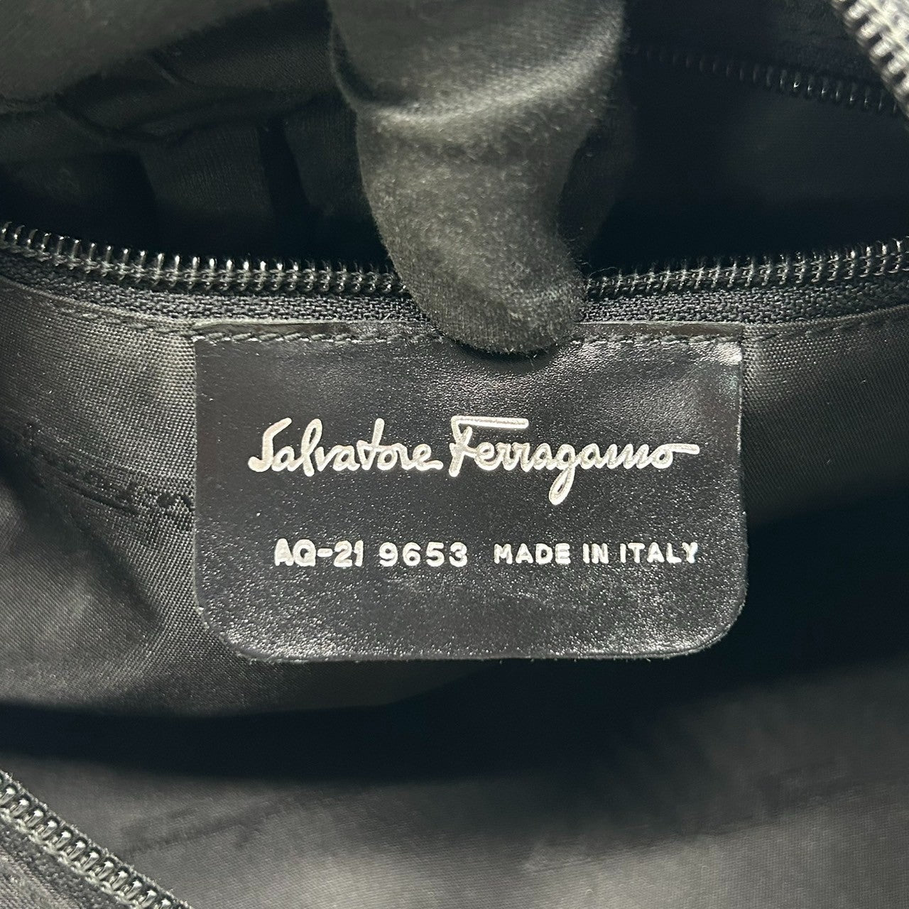 サルヴァトーレフェラガモ Salvatore Ferragamo ショルダーバッグ ハンドバッグ ナイロン レザー ブラック 黒 AQ-21 9653 レディース エレガント シンプル ビジネス 通勤 A4収納可 軽量 自立可 クリーニング済み s48