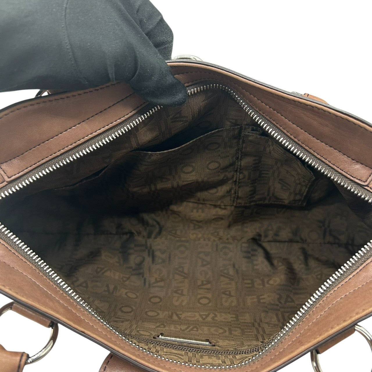 サルヴァトーレフェラガモ マリッサ ハンドバッグ ガンチーニ レザー AB-21 5370 ブラウン レディース エレガント フェミニン 肩掛け ワンショルダー 通勤バッグ クリーニング済み Salvatore Ferragamo U