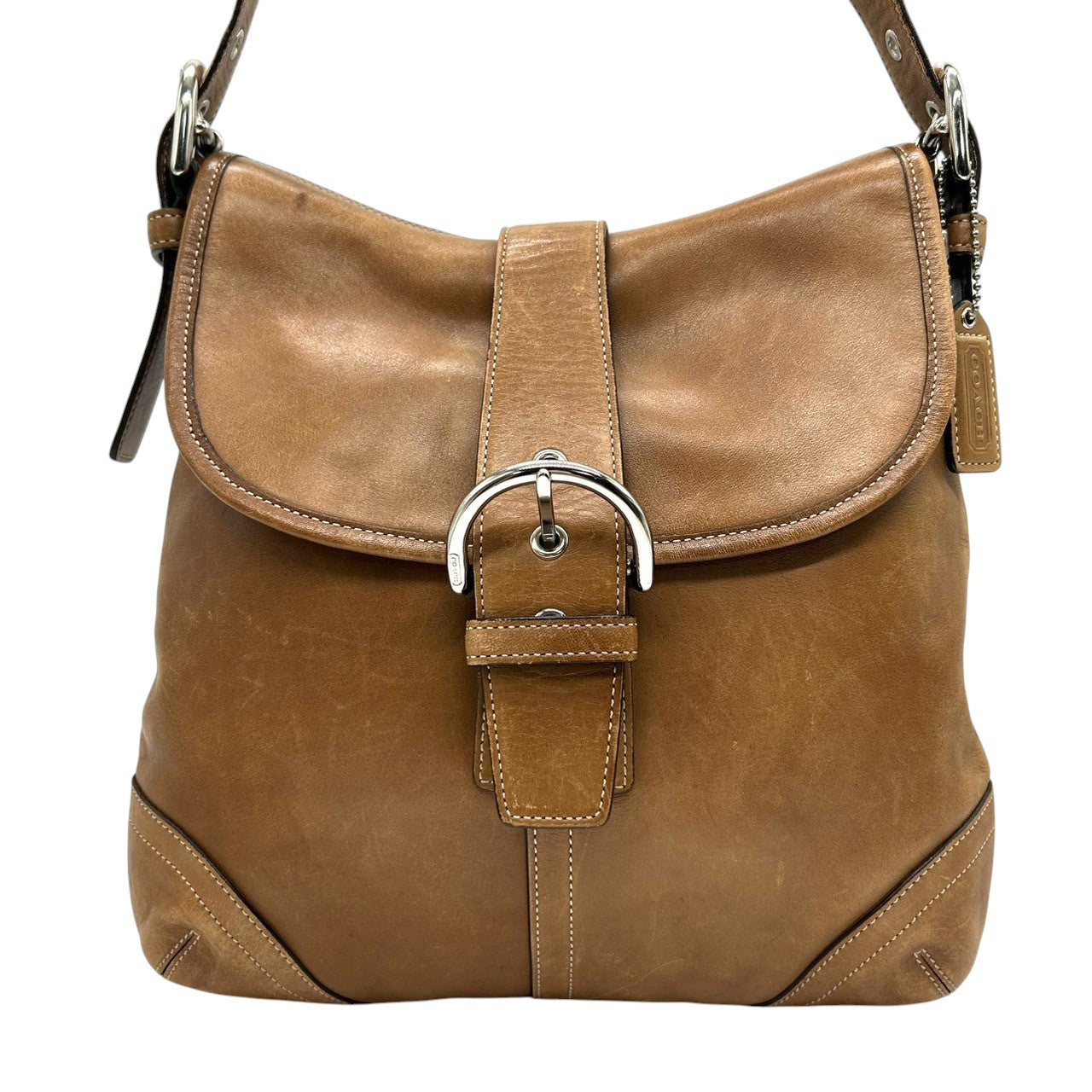 コーチ COACH ショルダーバッグ ソーホー 9480 フラップ レザー 本革 グラブタンレザー ブラウン キャメル ヴィンテージ ビンテージ レディース 定番人気モデル 斜め掛け可 肩掛け 通勤 通学 クラシックデザイン クリーニング済み s50