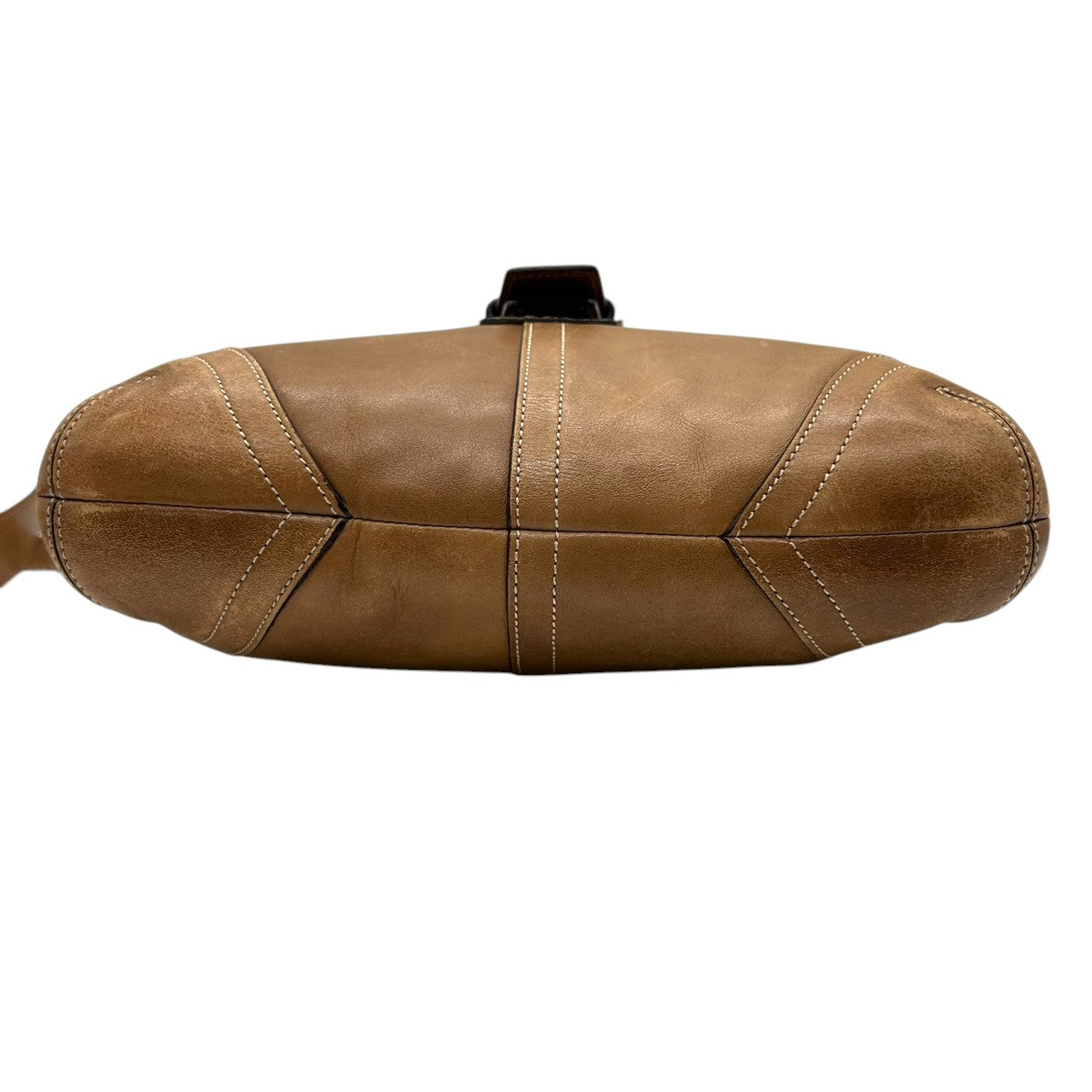 コーチ COACH ショルダーバッグ ソーホー 9480 フラップ レザー 本革 グラブタンレザー ブラウン キャメル ヴィンテージ ビンテージ レディース 定番人気モデル 斜め掛け可 肩掛け 通勤 通学 クラシックデザイン クリーニング済み s50