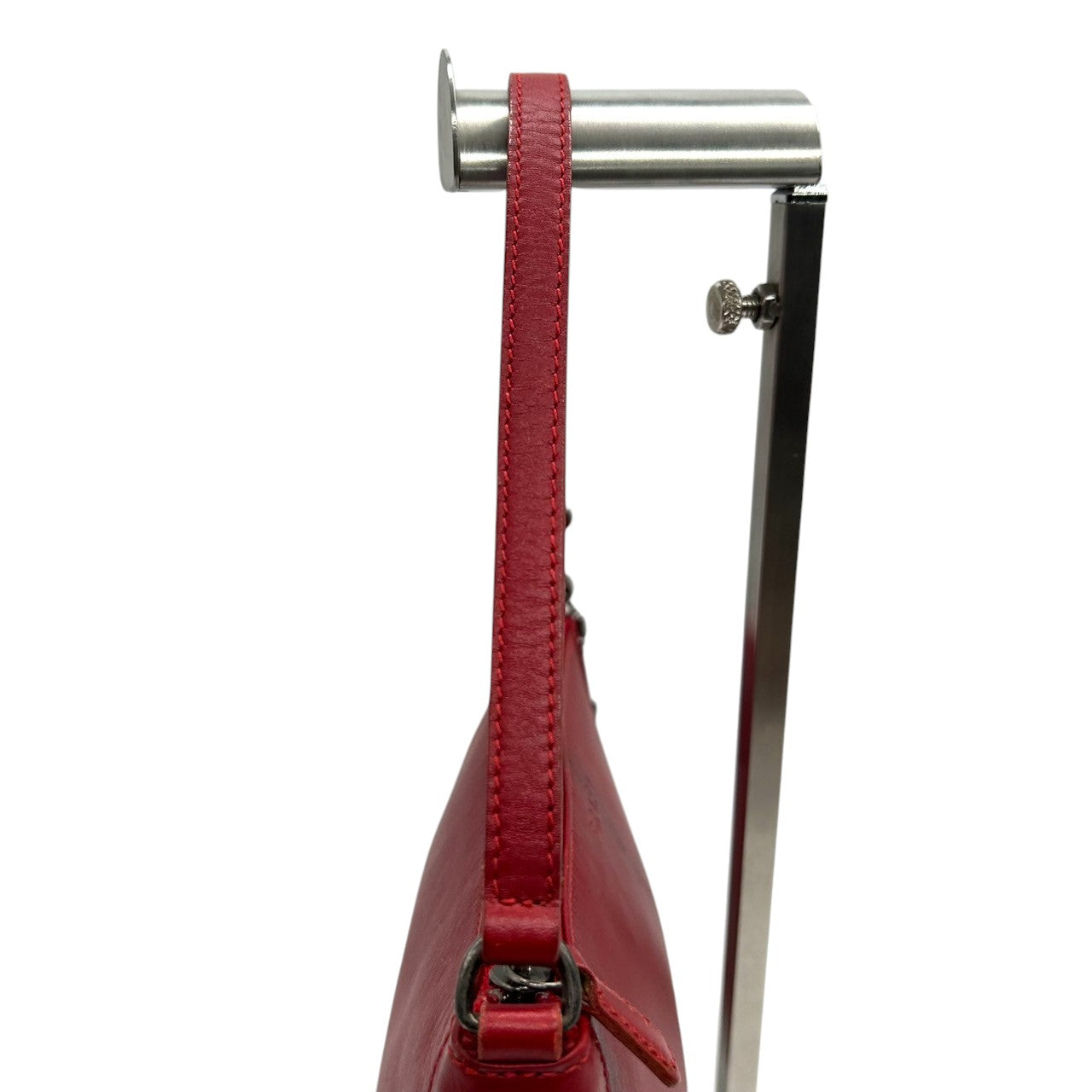 コーチ COACH ハンドバッグ ミニバッグ アクセサリーポーチ 6151 ヴィンテージ オールドコーチ レザー 本革 レッド 赤 レディース 希少 イタリア製 ワンショルダー 肩掛け コンパクト クラシック エレガント 自立可 クリーニング済み s50