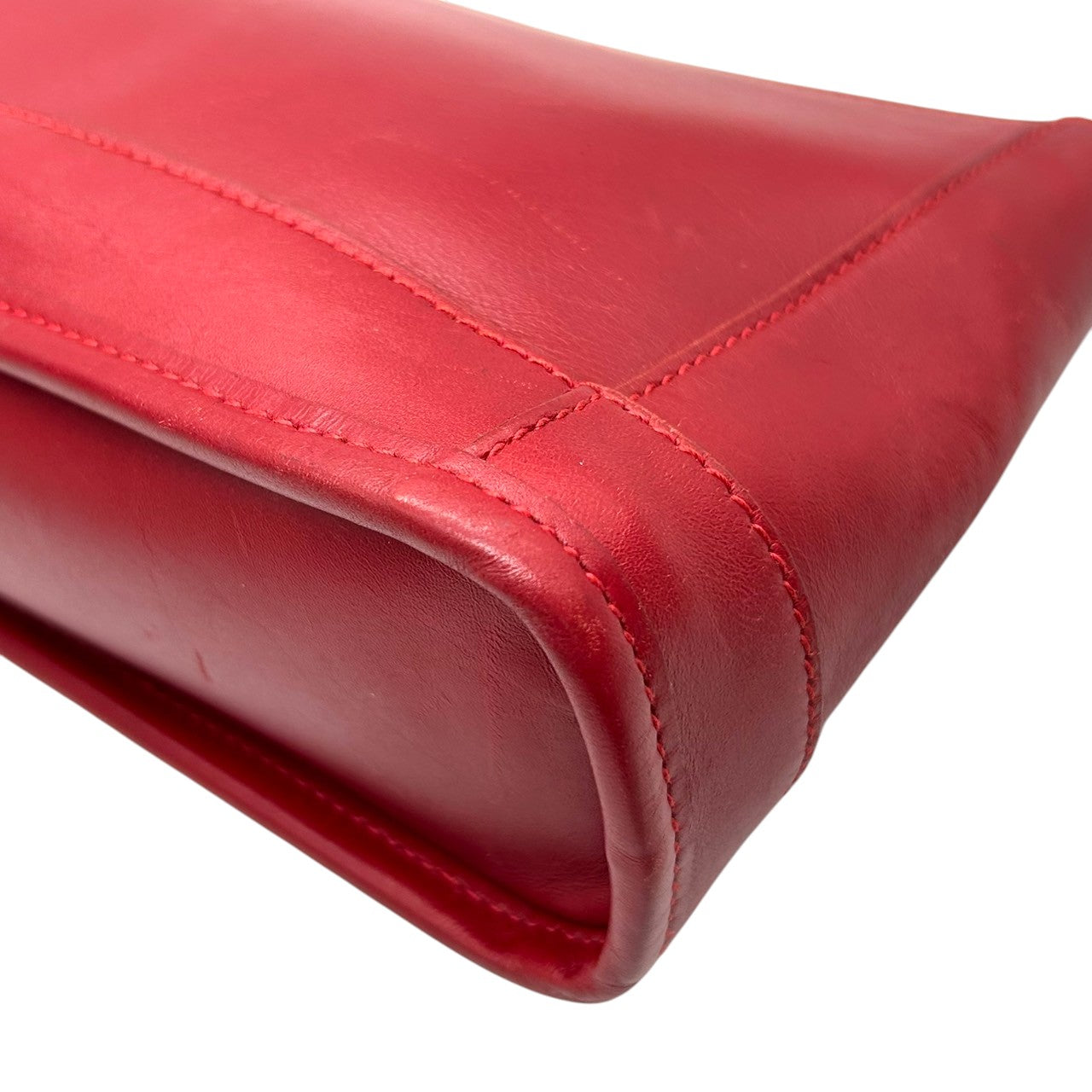 コーチ COACH ハンドバッグ ミニバッグ アクセサリーポーチ 6151 ヴィンテージ オールドコーチ レザー 本革 レッド 赤 レディース 希少 イタリア製 ワンショルダー 肩掛け コンパクト クラシック エレガント 自立可 クリーニング済み s50