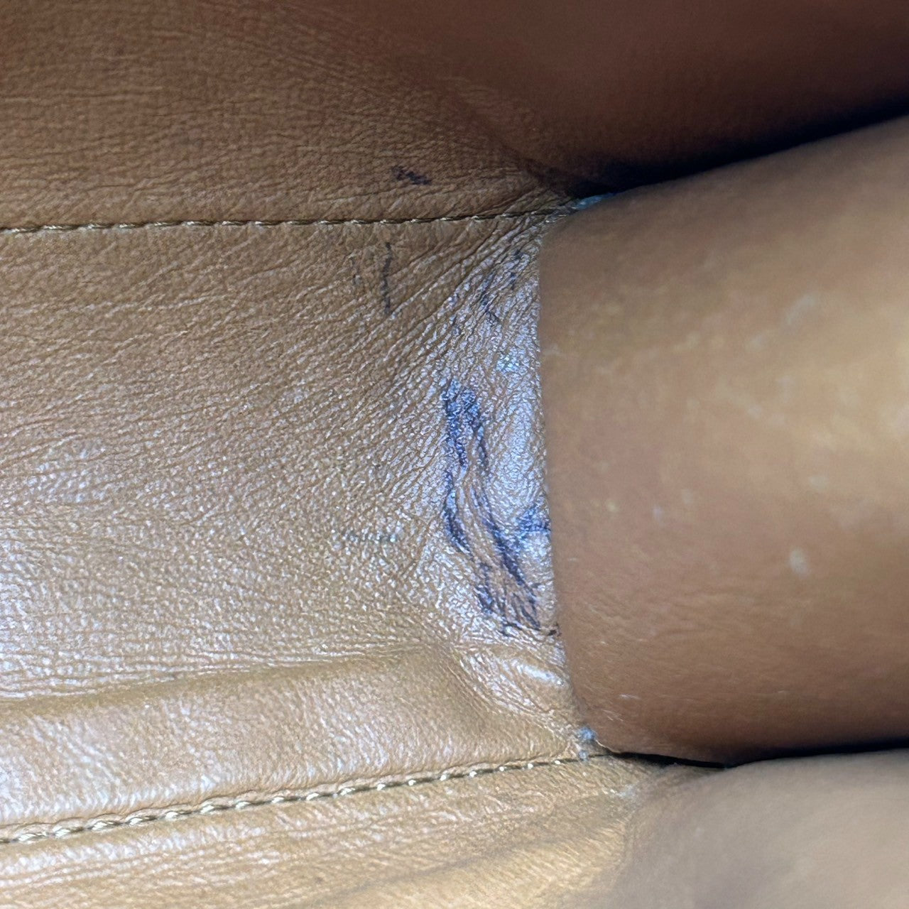 MCM エムシーエム クラッチバッグ セカンドバッグ ヴィセトス柄 ロゴグラム PVC レザー コニャック ブラウン 茶 ヴィンテージ メンズ レディース ユニセックス 定番 人気モデル プレートロゴ 男女兼用 クリーニング済み s29