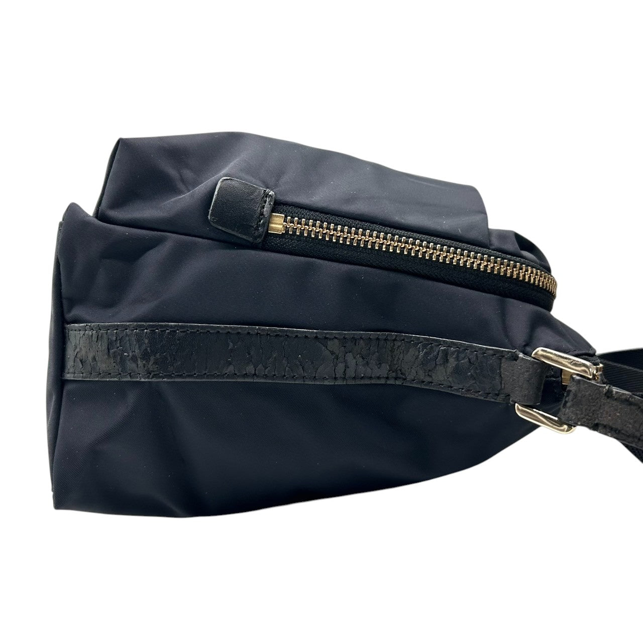 アニエスベー agnes b. VOYAGE ショルダーバッグ ナイロン レザー ブラック 黒 ロゴプレート レディース メンズ ユニセックス 軽量 シンプル カジュアル 通勤 通学 斜め掛け可 肩掛け クリーニング済み s39