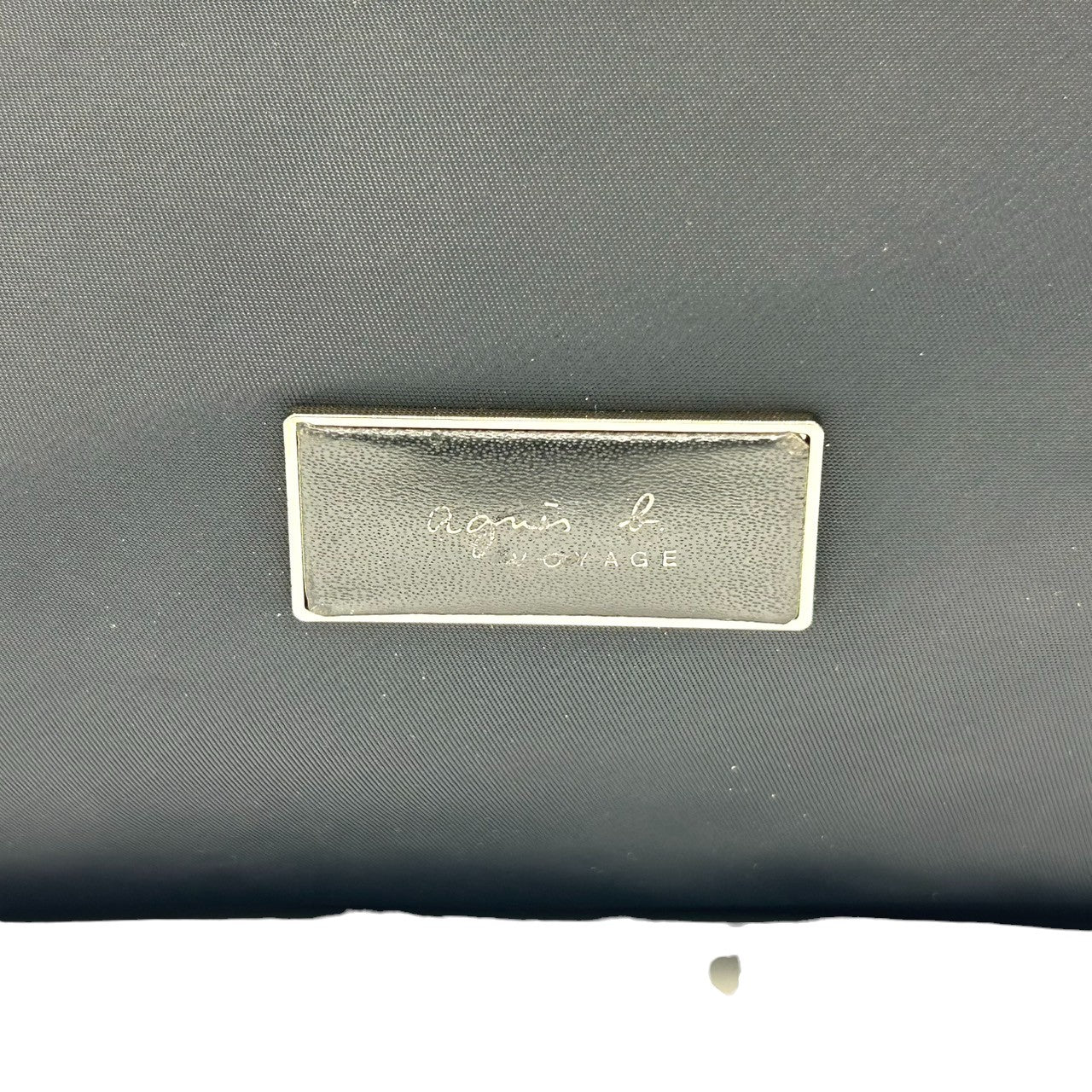 アニエスベー agnes b. VOYAGE ショルダーバッグ ナイロン レザー ブラック 黒 ロゴプレート レディース メンズ ユニセックス 軽量 シンプル カジュアル 通勤 通学 斜め掛け可 肩掛け クリーニング済み s39