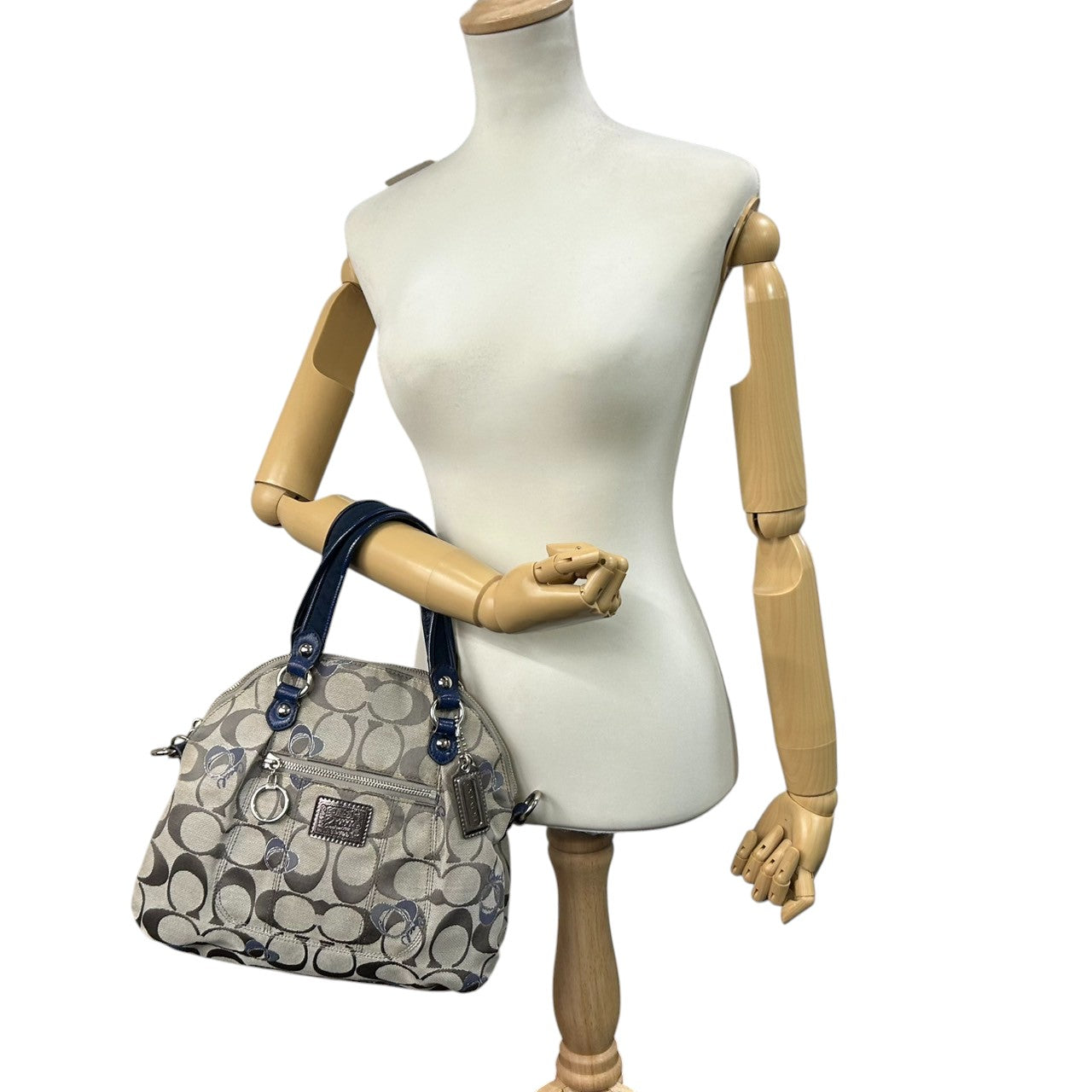 コーチ COACH 2WAY ハンドバッグ ショルダーバッグ ポピー シグネチャー スポットライト 18704 キャンバス パテントレザー グレー ネイビー レディース エレガント フェミニン 定番人気モデル 肩掛け 斜め掛け可 クリーニング済み s29