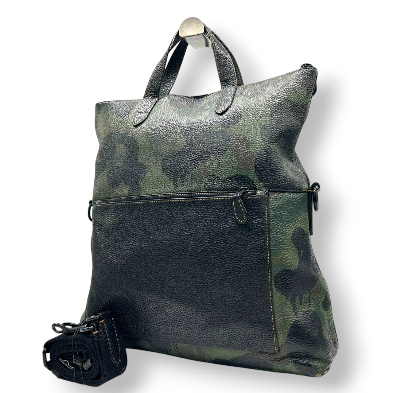 コーチ COACH チャールズ フォルドオーバー トートバッグ F59904 メンズ 2WAY ショルダーバッグ ビジネスバッグ 迷彩 カモフラージュ レザー 本革 ブラック グリーン 大容量 PC収納可 斜め掛け可 自立可 通勤 通学 クリーニング済み T8