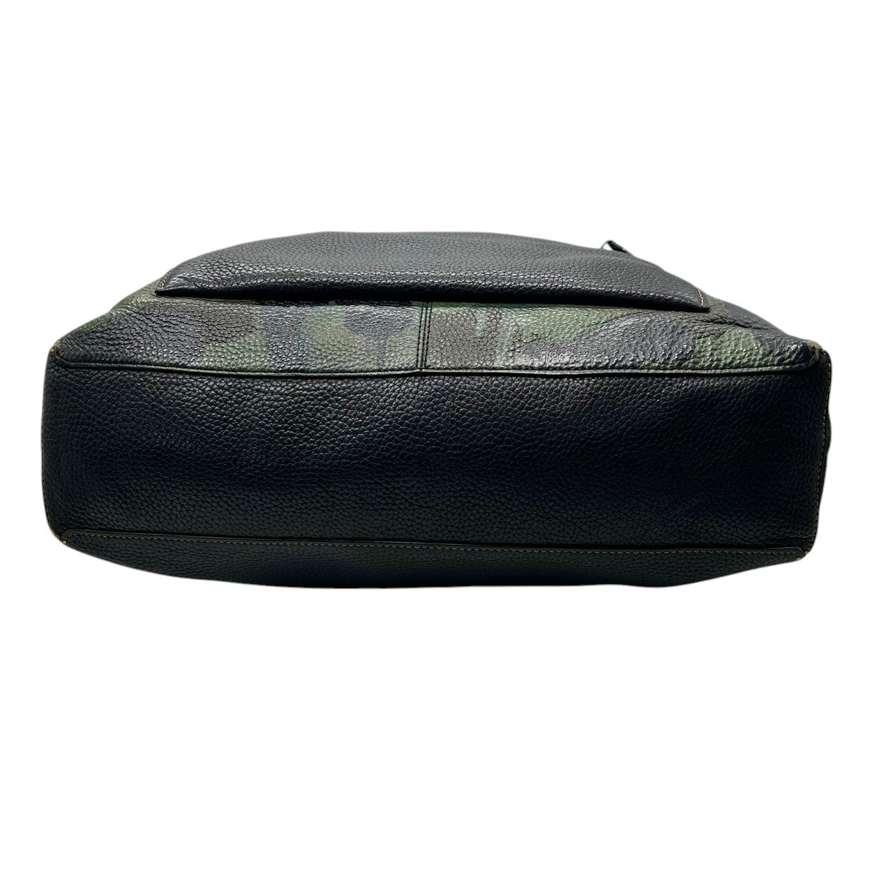 コーチ COACH チャールズ フォルドオーバー トートバッグ F59904 メンズ 2WAY ショルダーバッグ ビジネスバッグ 迷彩 カモフラージュ レザー 本革 ブラック グリーン 大容量 PC収納可 斜め掛け可 自立可 通勤 通学 クリーニング済み T8