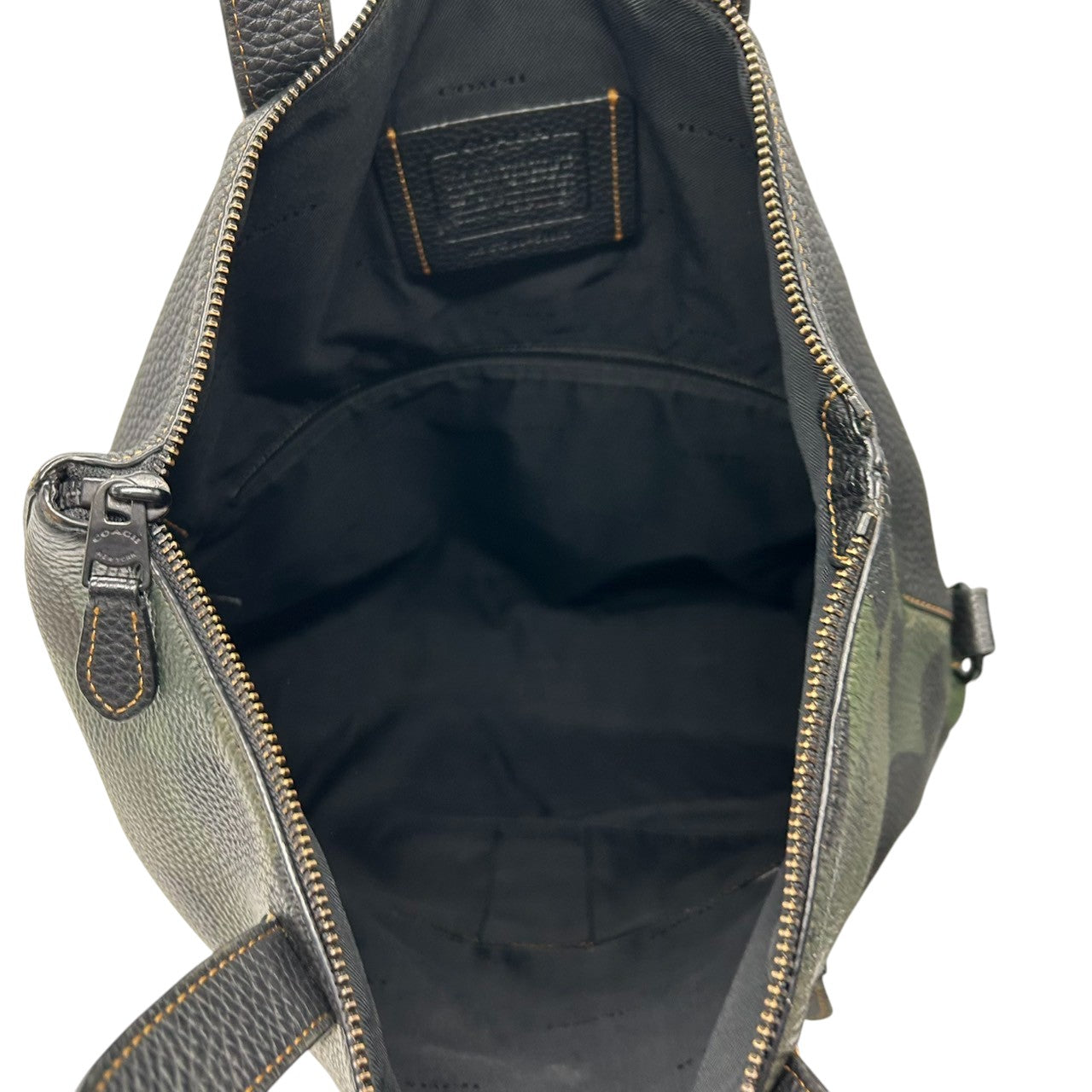 コーチ COACH チャールズ フォルドオーバー トートバッグ F59904 メンズ 2WAY ショルダーバッグ ビジネスバッグ 迷彩 カモフラージュ レザー 本革 ブラック グリーン 大容量 PC収納可 斜め掛け可 自立可 通勤 通学 クリーニング済み T8