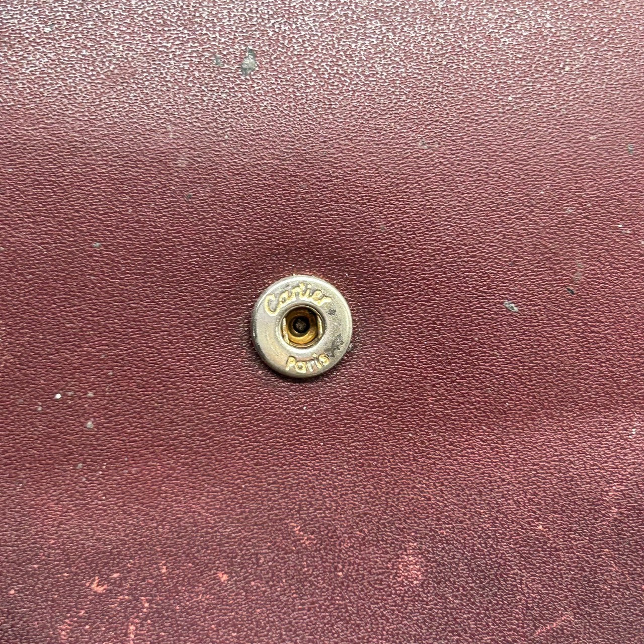 カルティエ Cartier マストライン がま口 二つ折り 財布 コンパクトウォレット ヴィンテージ レディース レザー 本革 ボルドー ワインレッド ゴールド金具 Cロゴ エレガント クラシックデザイン クリーニング済み w5