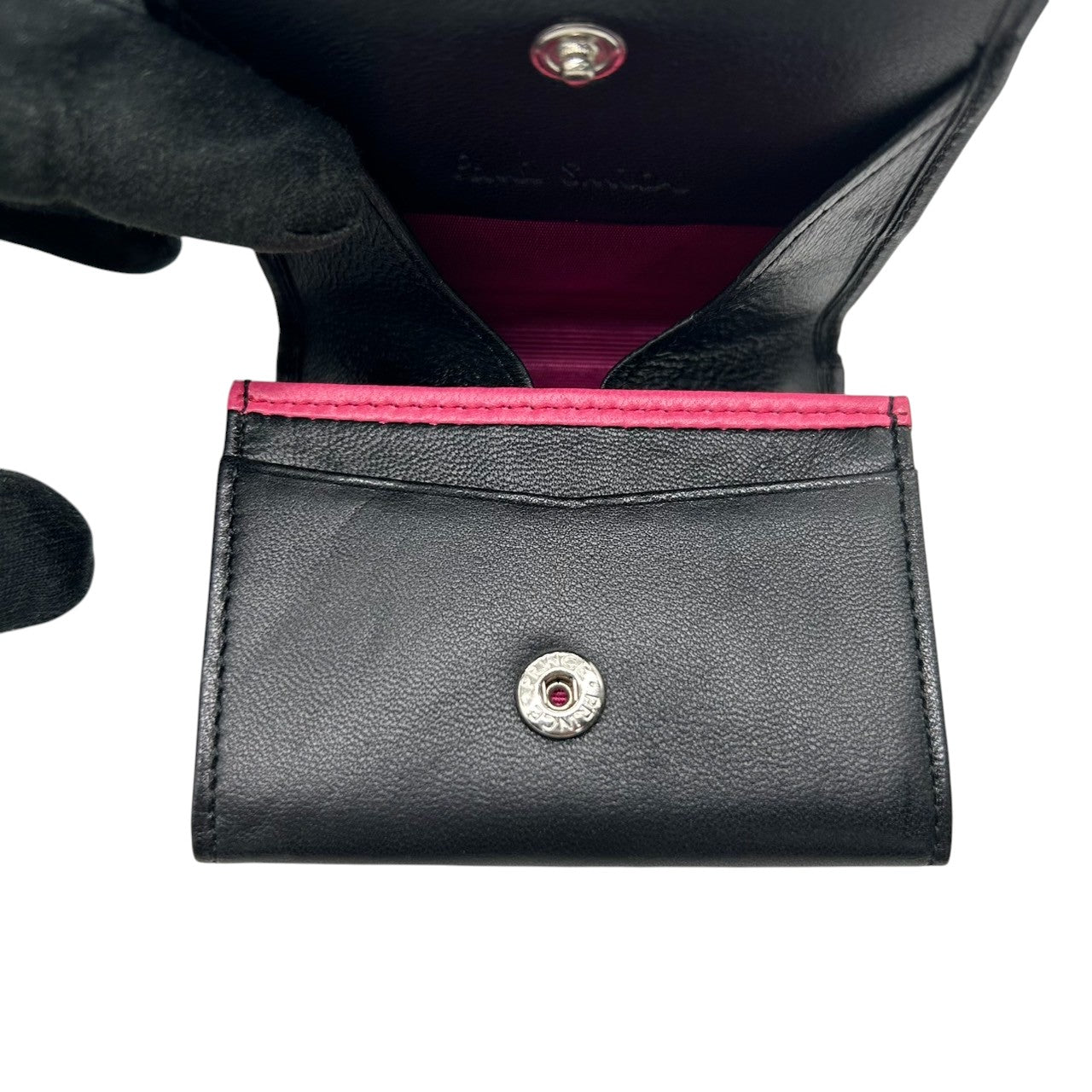 【極美品】ポールスミス Paul Smith コインケース 小銭入れ 財布 コンパクトウォレット レザー 本革 ブラック 黒 内側ピンク バイカラー ミニマルデザイン メンズ レディース ユニセックス ロゴ型押し 箱付き クリーニング済み w5