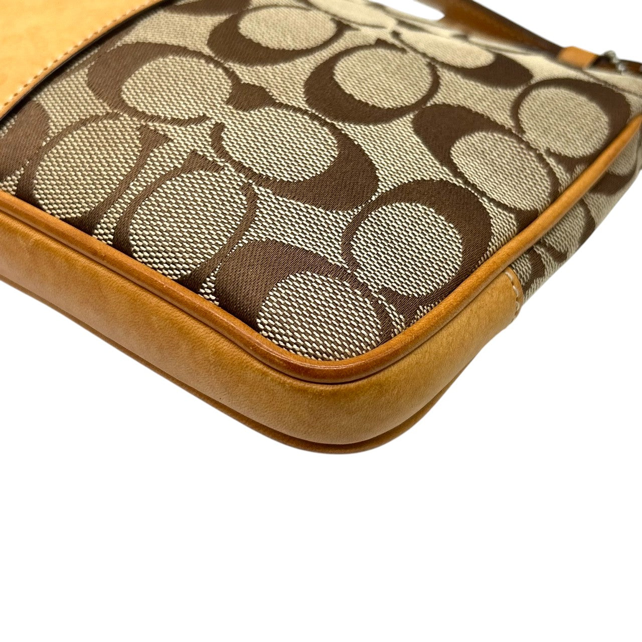 【美品】コーチ COACH ショルダーバッグ 6338 シグネチャー ポシェット クロスボディバッグ 斜め掛け可 レディース キャンバス レザー ベージュ ブラウン コンパクト エレガント クラシックデザイン ヴィンテージ クリーニング済み s90