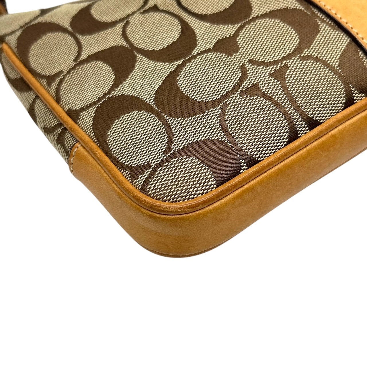 【美品】コーチ COACH ショルダーバッグ 6338 シグネチャー ポシェット クロスボディバッグ 斜め掛け可 レディース キャンバス レザー ベージュ ブラウン コンパクト エレガント クラシックデザイン ヴィンテージ クリーニング済み s90