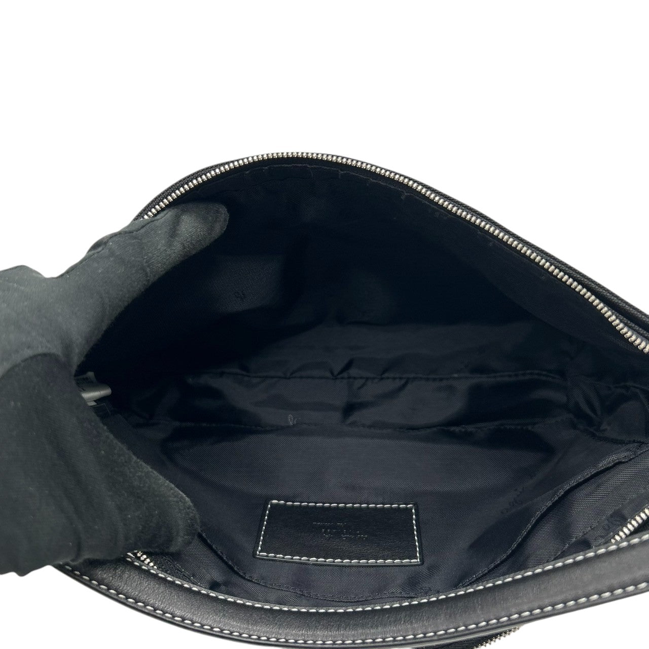 【美品】アニエスベー agnes b. ハンドバッグ アクセサリーポーチ ミニバッグ ナイロン レザー ブラック 黒 ホワイトステッチ b.ロゴ レディース シンプル カジュアル エレガント デザイン 自立可 クリーニング済み s90