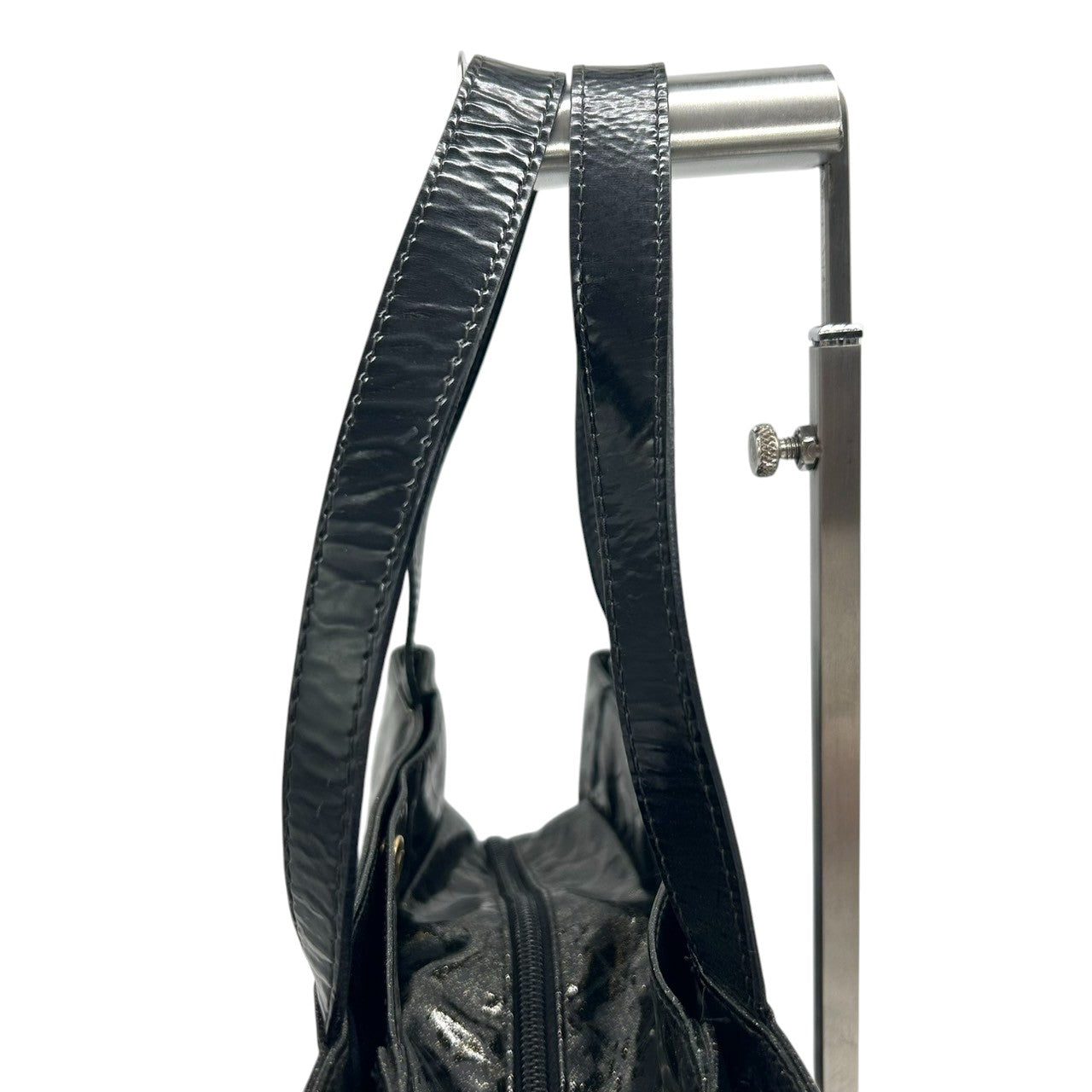 【未使用に近い】 ゲラルディーニ GHERARDINI トートバッグ ハンドバッグ ソフティ モノグラム エナメル パテント PVC ブラック ラメ Gロゴチャーム レディース ワンショルダー A4収納可 軽量 自立可 保存袋付き E5