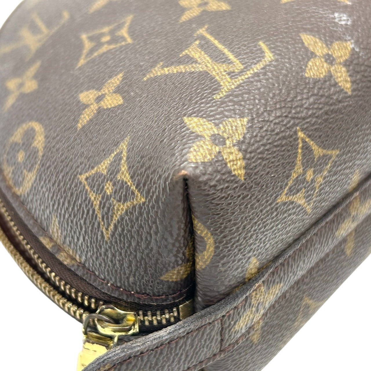 ルイヴィトン LOUIS VUITTON ポシェット コスメティック M47515 モノグラム 化粧ポーチ 半月型 アクセサリーポーチ 小物入れ レディース ブラウン PVC レザー ヴィンテージ ビンテージ クラシック 定番 人気 クリーニング済み s57