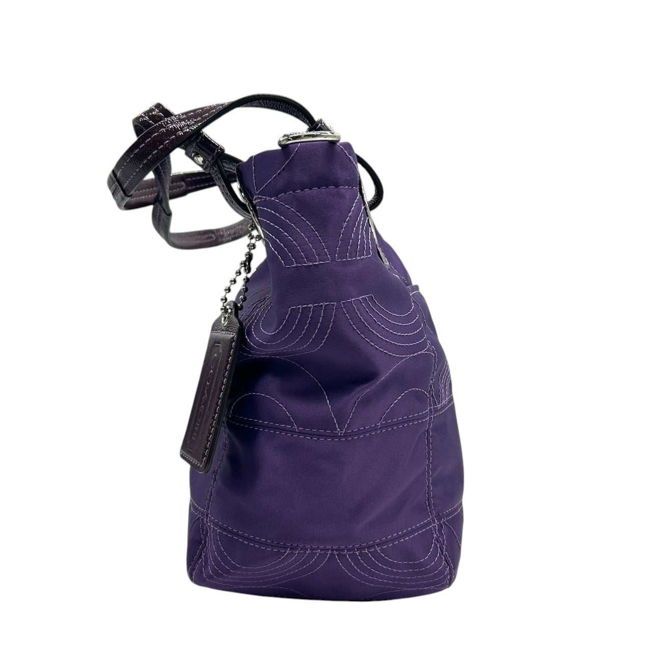 【美品】コーチ COACH ポピー 2WAY ハンドバッグ 14417 ショルダーバッグ レディース ナイロン パープル キルティング ステッチ ワンショルダー 斜め掛け可 エレガント 軽量 大容量 クリーニング済み s57