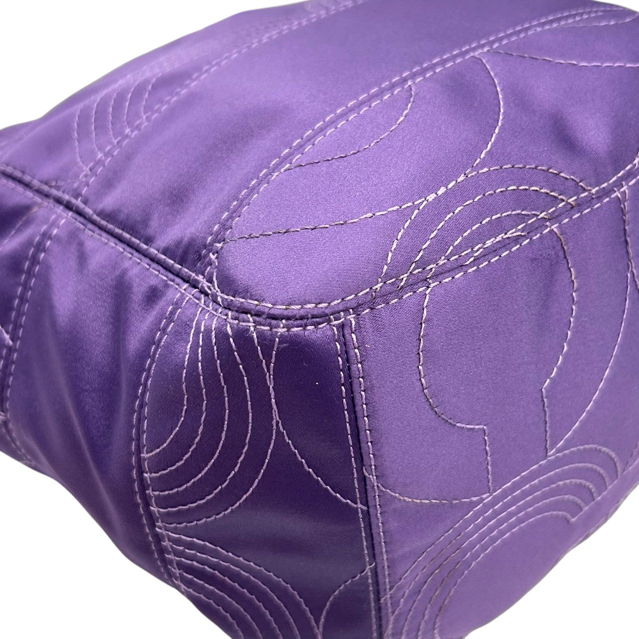 【美品】コーチ COACH ポピー 2WAY ハンドバッグ 14417 ショルダーバッグ レディース ナイロン パープル キルティング ステッチ ワンショルダー 斜め掛け可 エレガント 軽量 大容量 クリーニング済み s57
