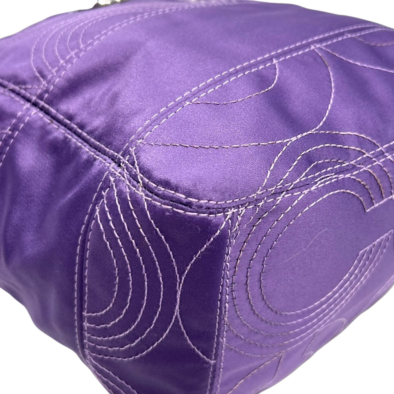 【美品】コーチ COACH ポピー 2WAY ハンドバッグ 14417 ショルダーバッグ レディース ナイロン パープル キルティング ステッチ ワンショルダー 斜め掛け可 エレガント 軽量 大容量 クリーニング済み s57